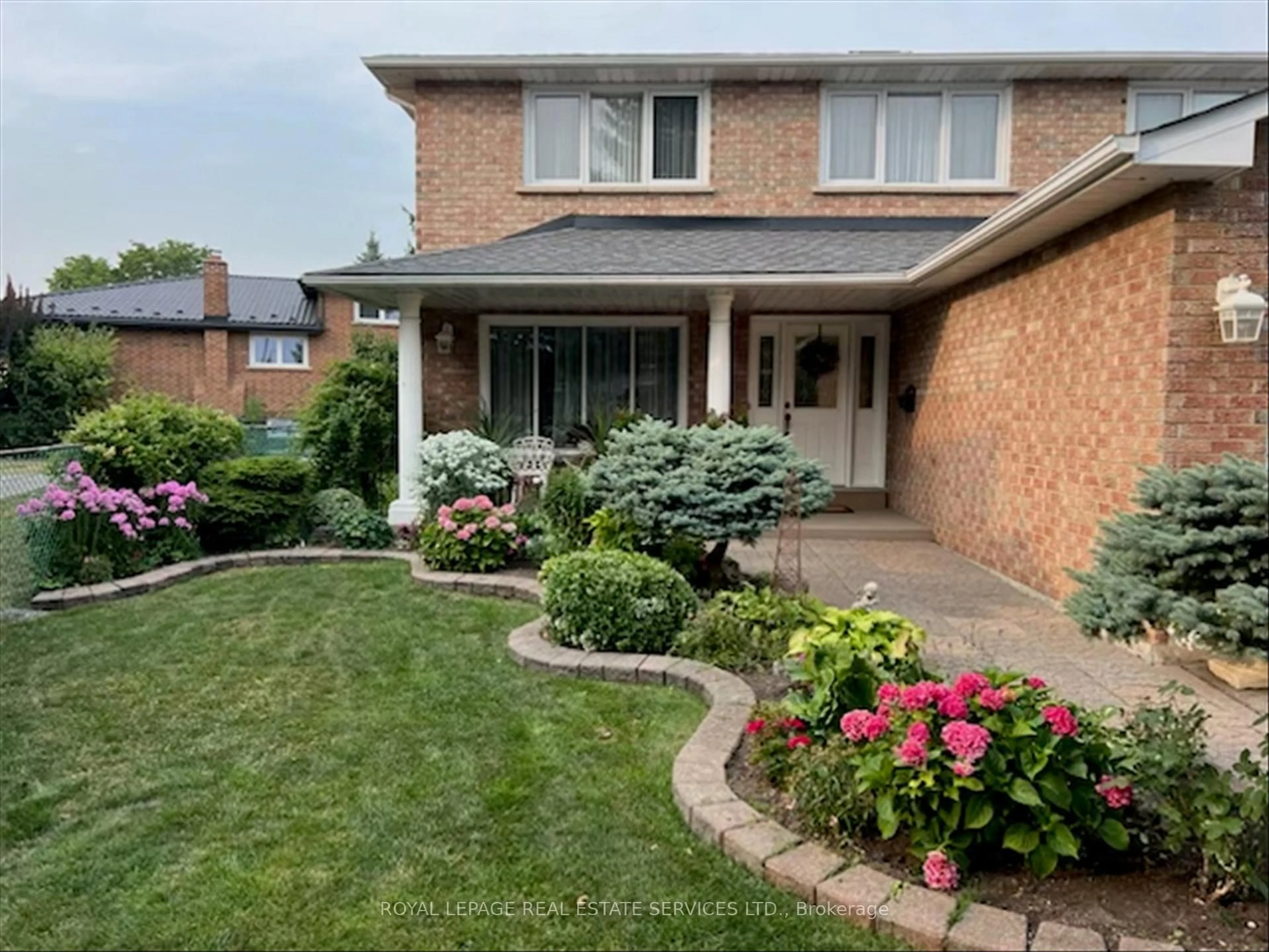 Home with brick exterior material, street for 4085 Twine Cres, Mississauga Ontario L4Z 1E8