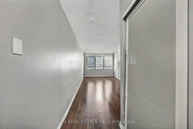 38 Joe Shuster Way #725, Toronto 4