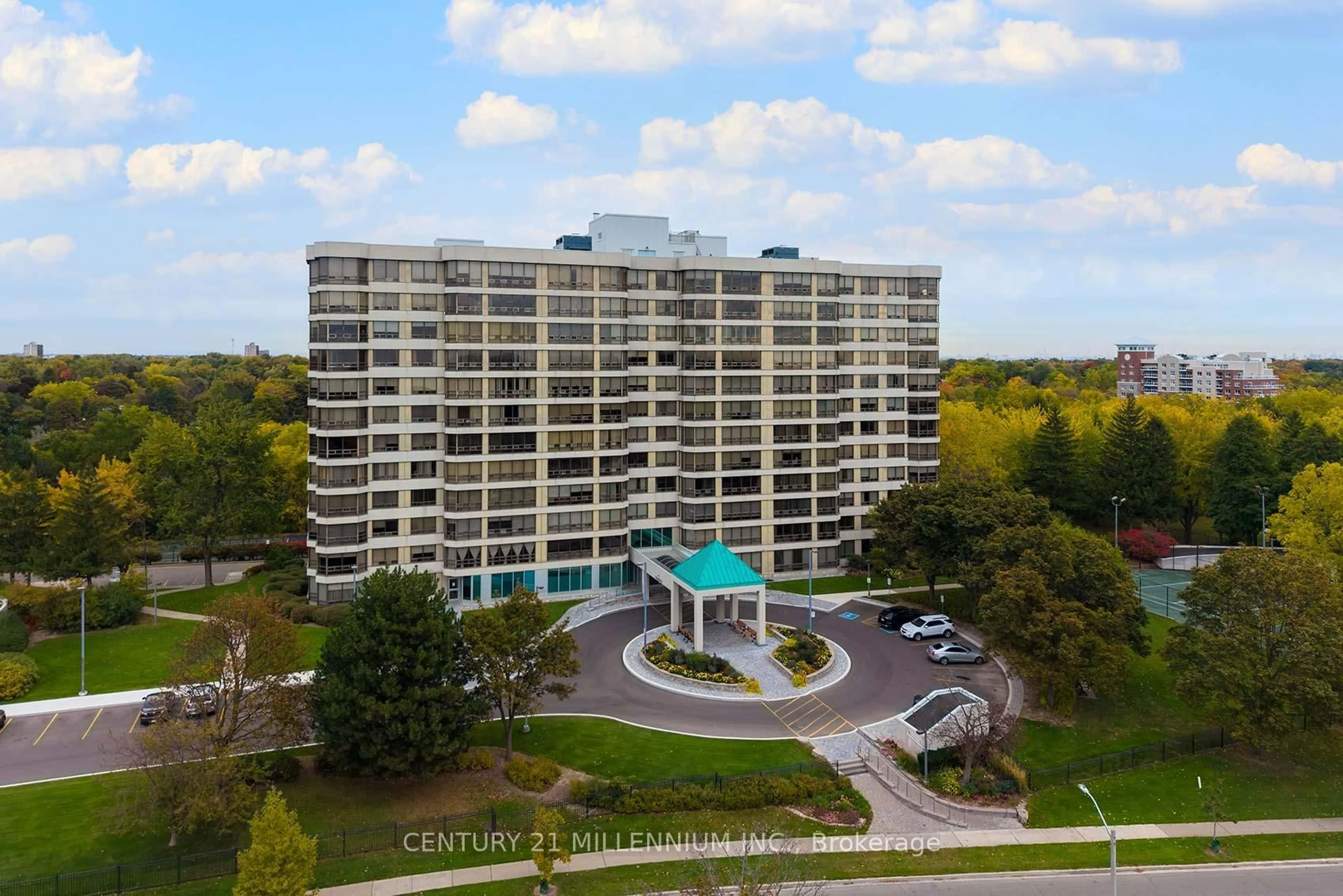 A pic from outside/outdoor area/front of a property/back of a property/a pic from drone, unknown for 330 Mill St #703, Brampton Ontario L6Y 3V3