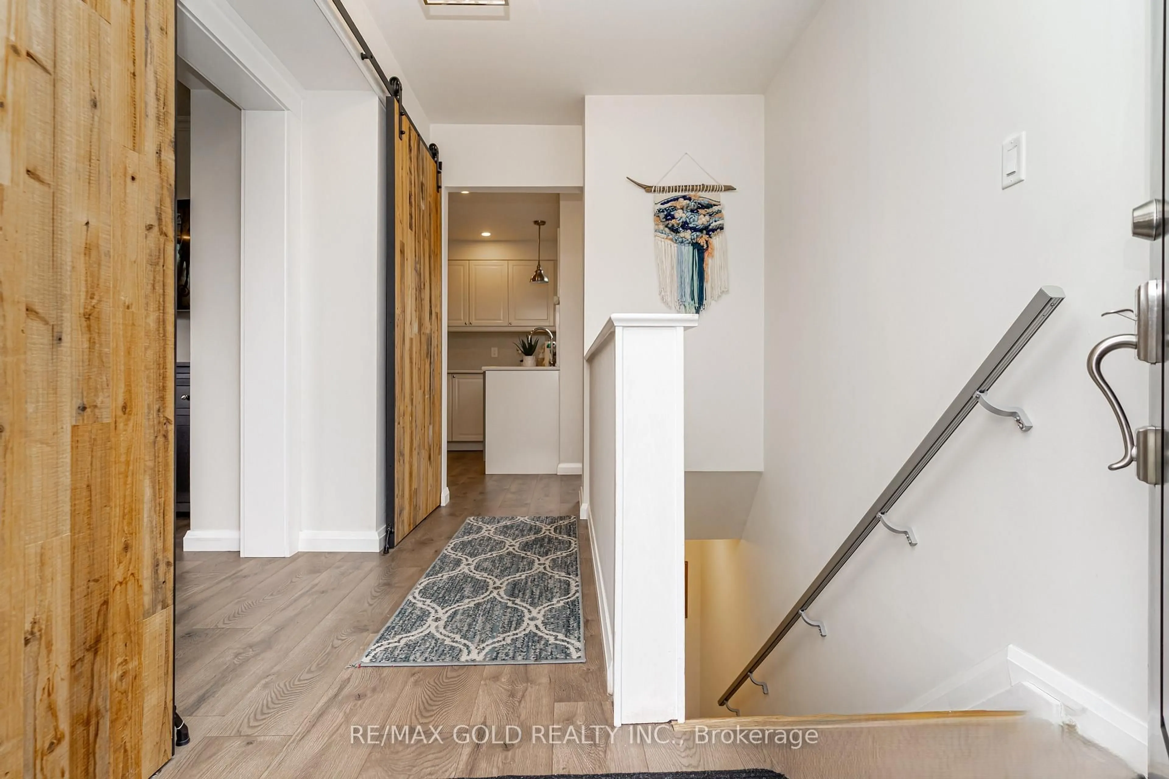 Indoor entryway for 23 Dunster Cres, Brampton Ontario L6T 3J8