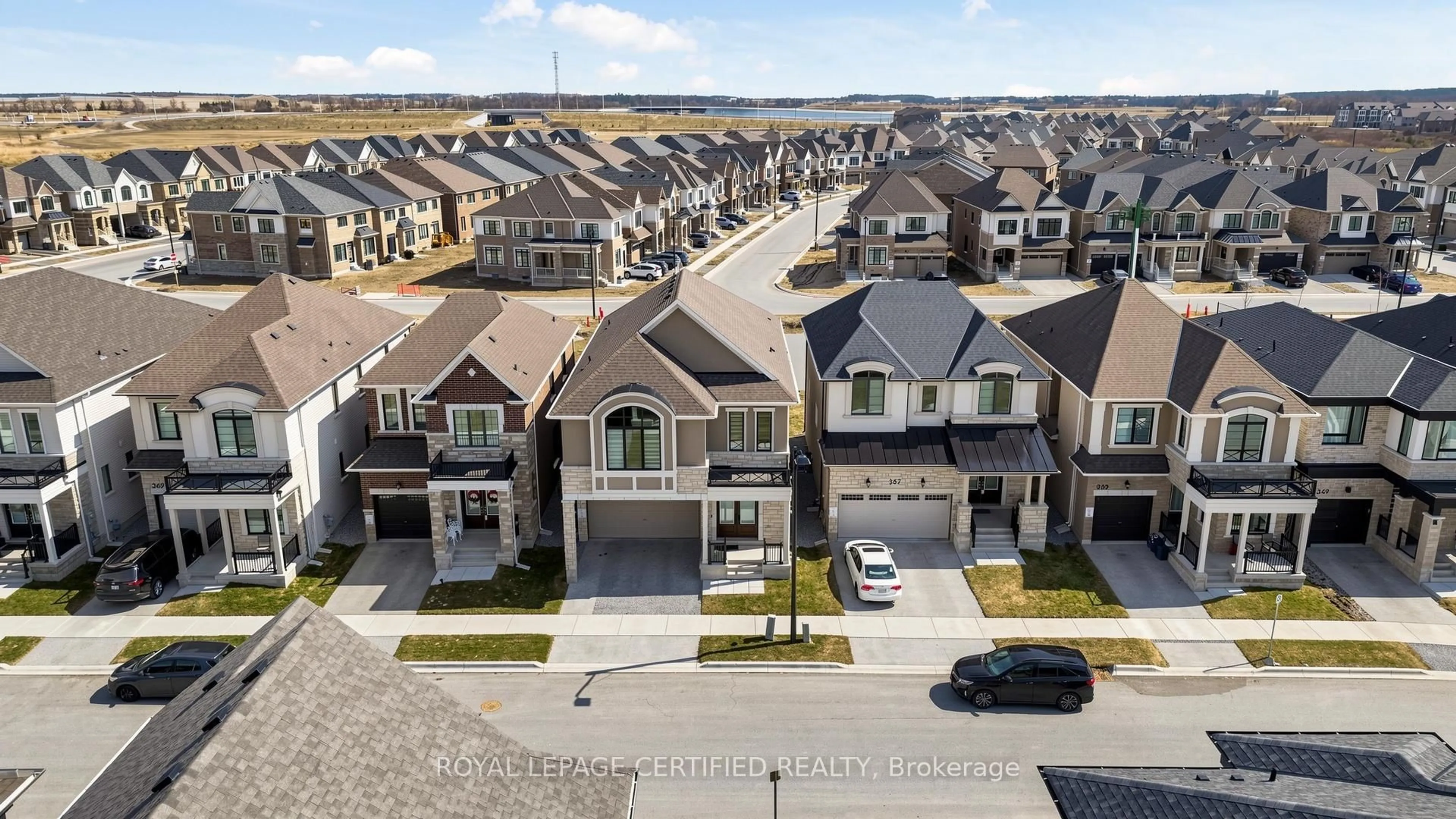 A pic from outside/outdoor area/front of a property/back of a property/a pic from drone, street for 361 Marigold Cres, Milton Ontario L9T 2X5