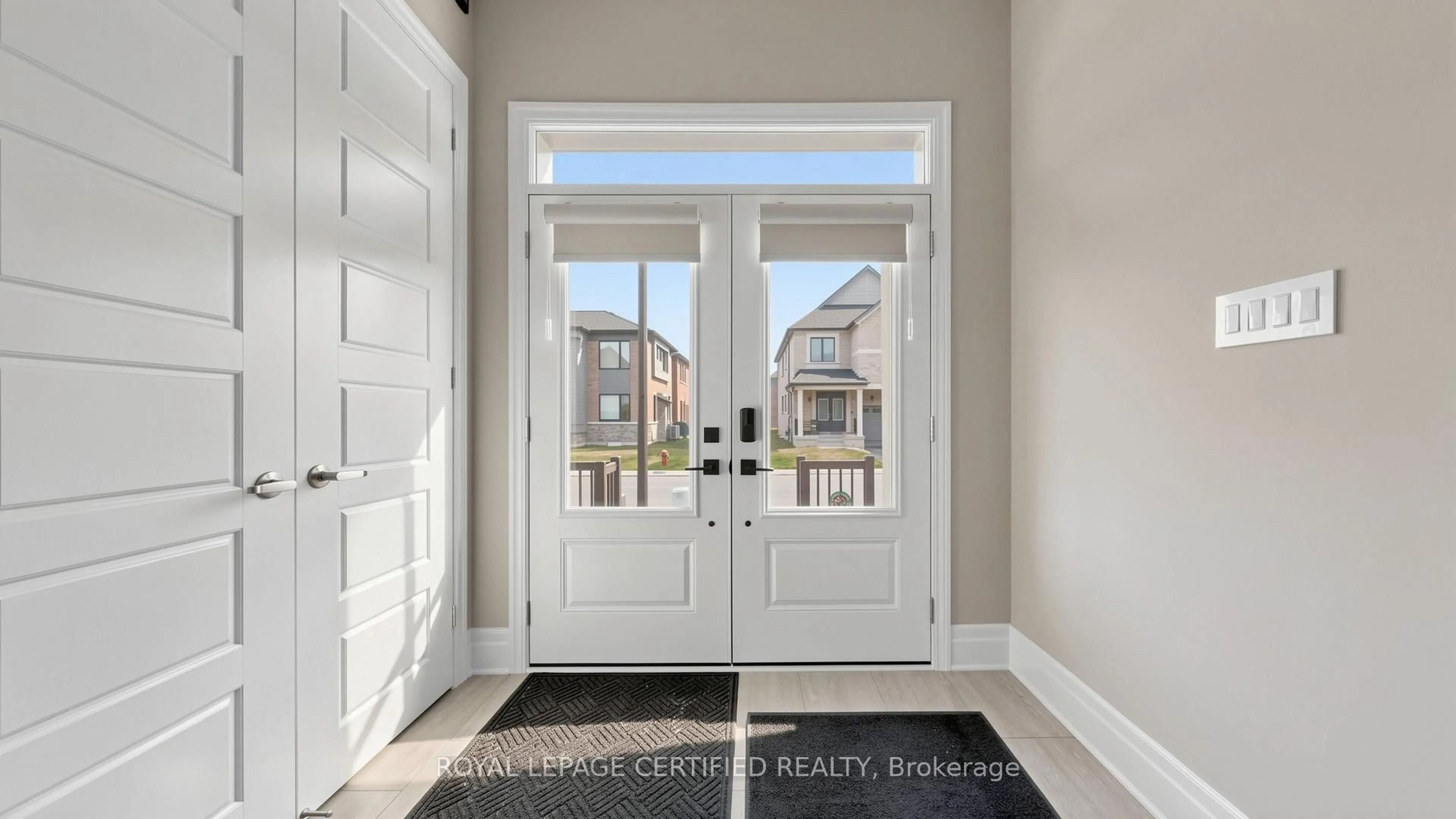 Indoor entryway for 361 Marigold Cres, Milton Ontario L9T 2X5