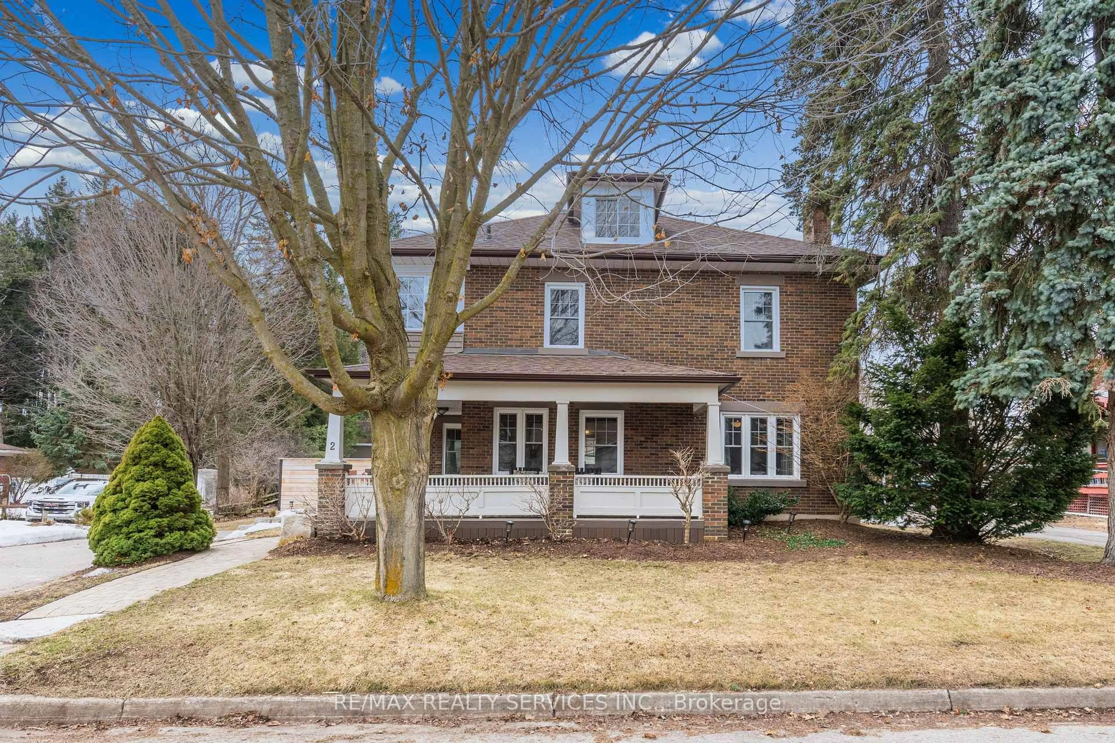 Home with brick exterior material, street for 2 Maple Ave, Caledon Ontario L7C 1K5