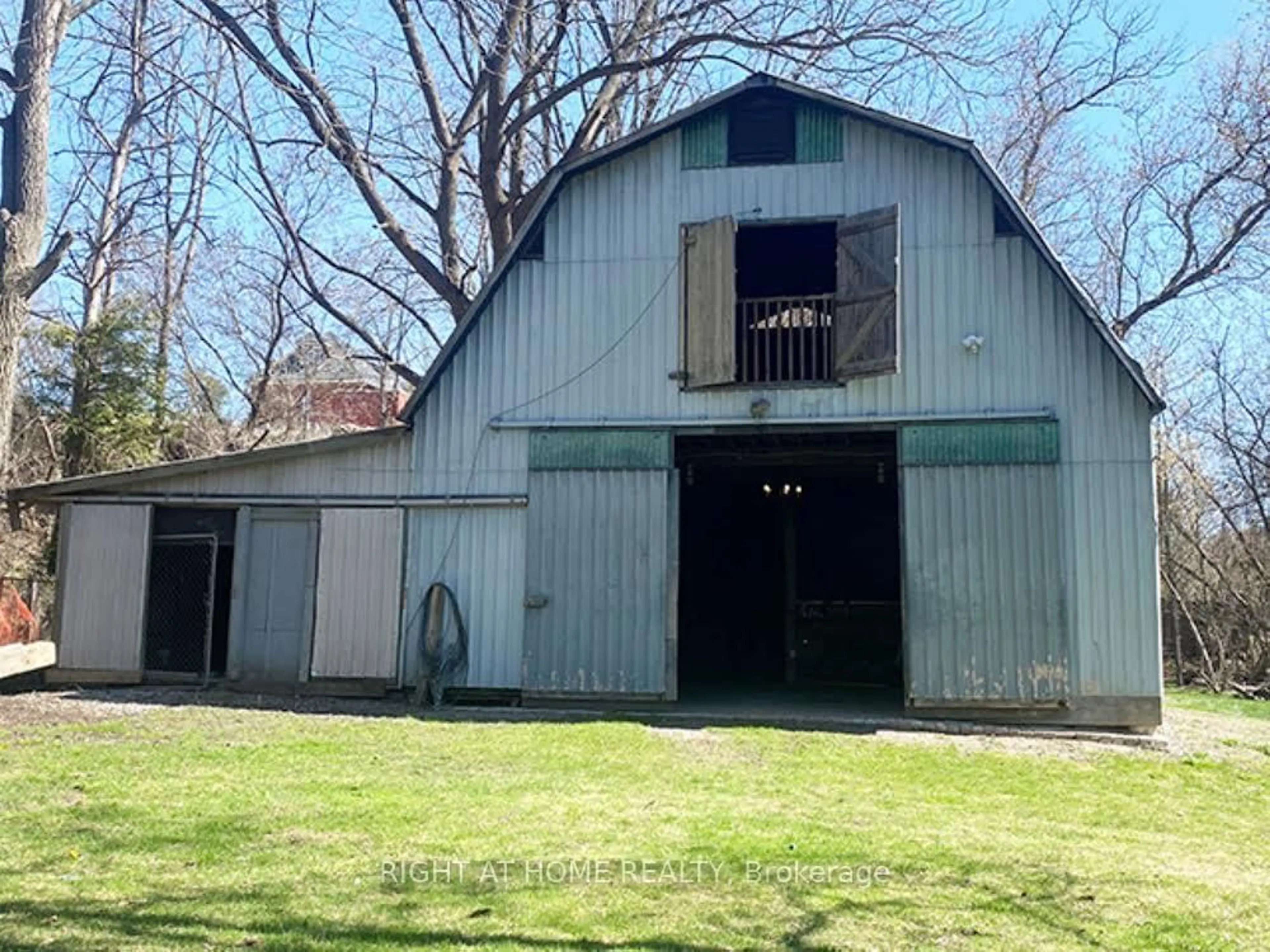 Shed for 7454 Old Church Rd, Caledon Ontario L7C 0H5