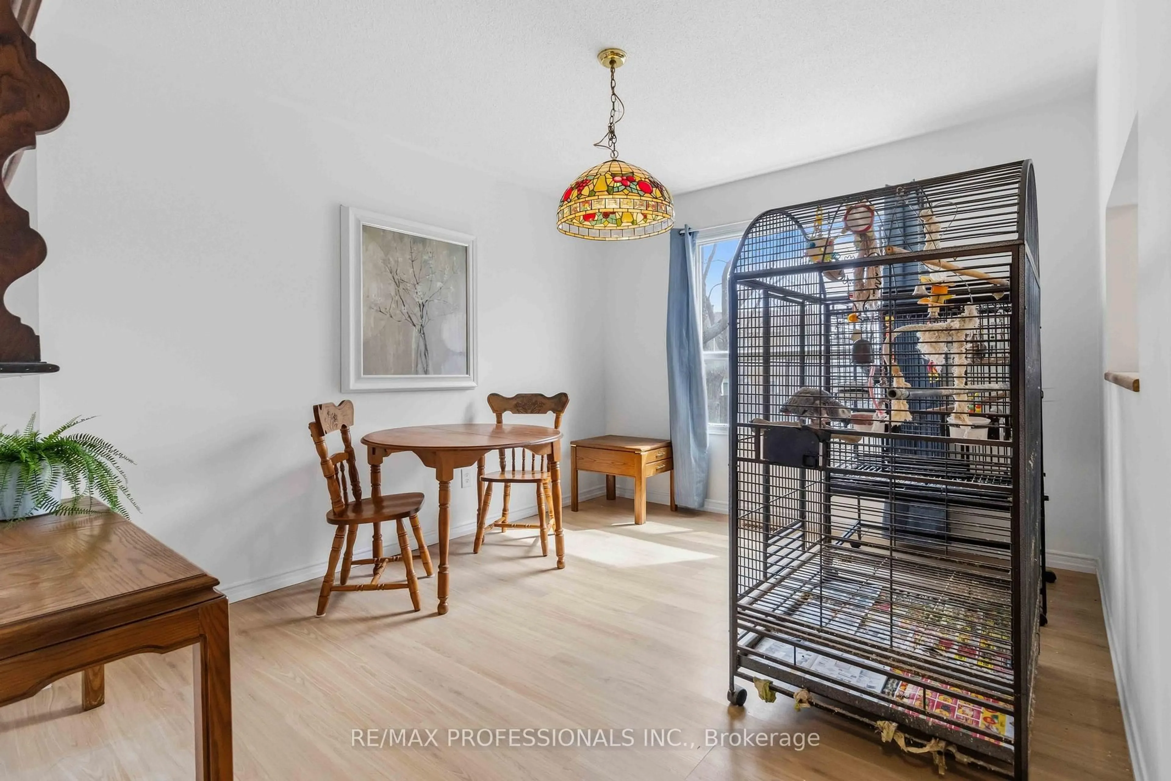 Dining room, unknown for 34 Newman Crt, Brampton Ontario L6S 5T1