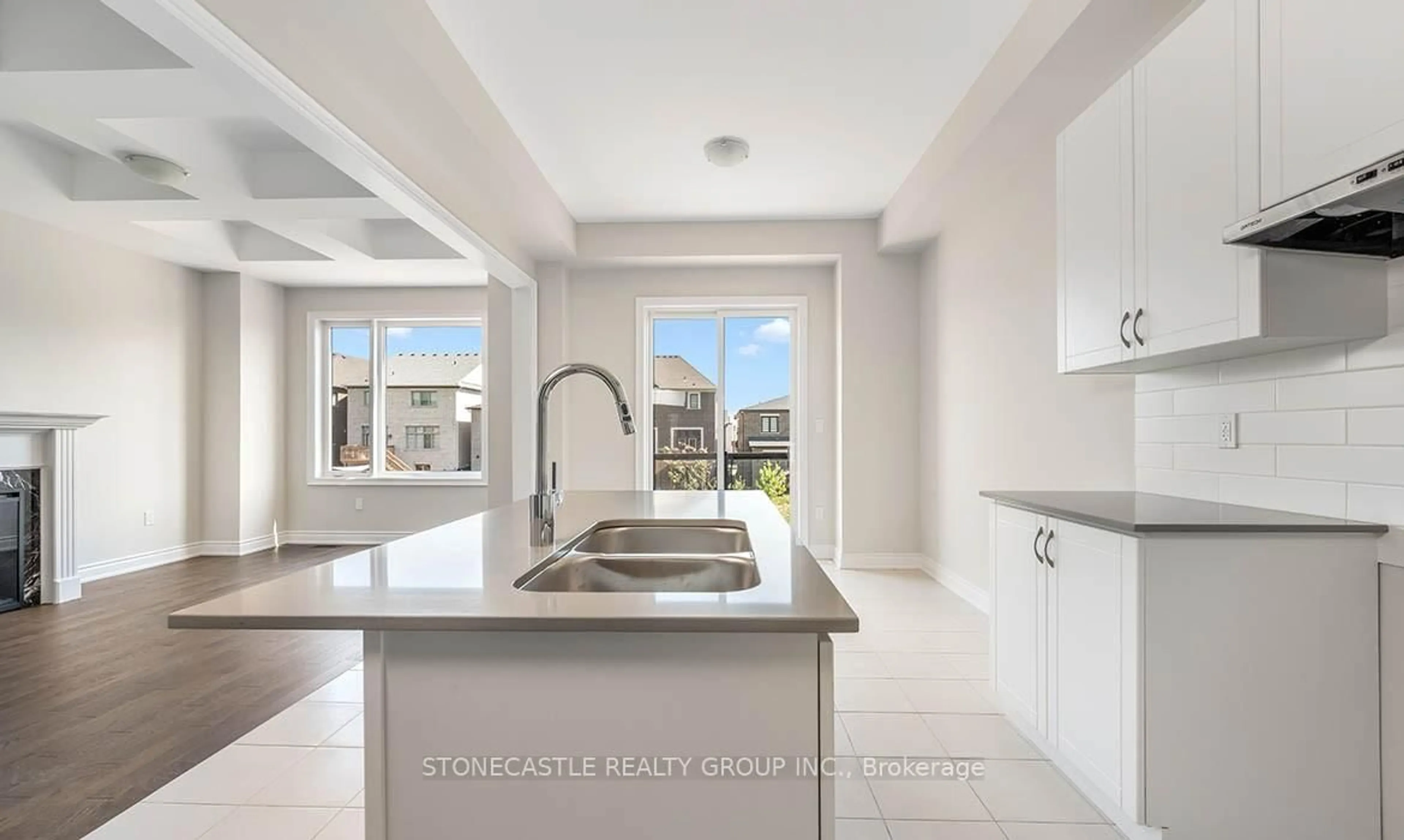 Open concept kitchen, ceramic/tile floor for 3055 Perkins Way, Oakville Ontario L6H 7Y6