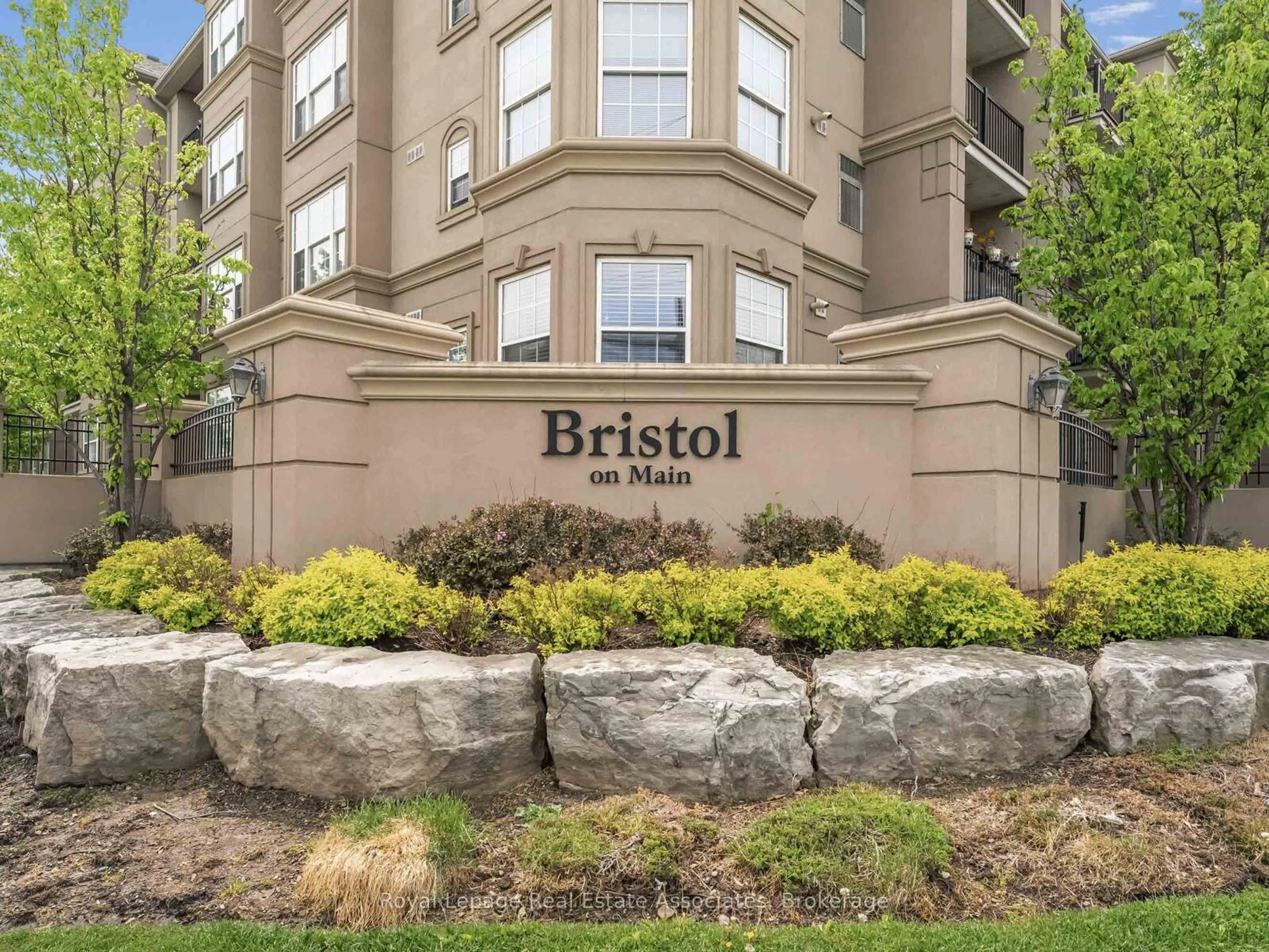 Unknown for 1390 Main St #405, Milton Ontario L9T 7S9