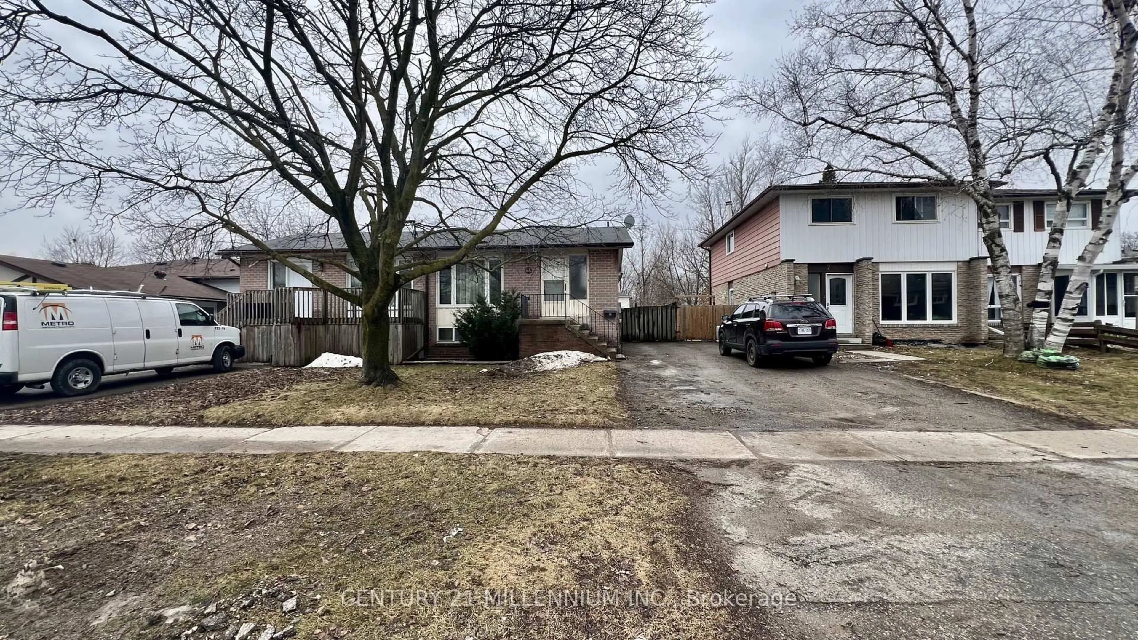 A pic from outside/outdoor area/front of a property/back of a property/a pic from drone, street for 68 Burbank Cres, Orangeville Ontario L9W 3E7