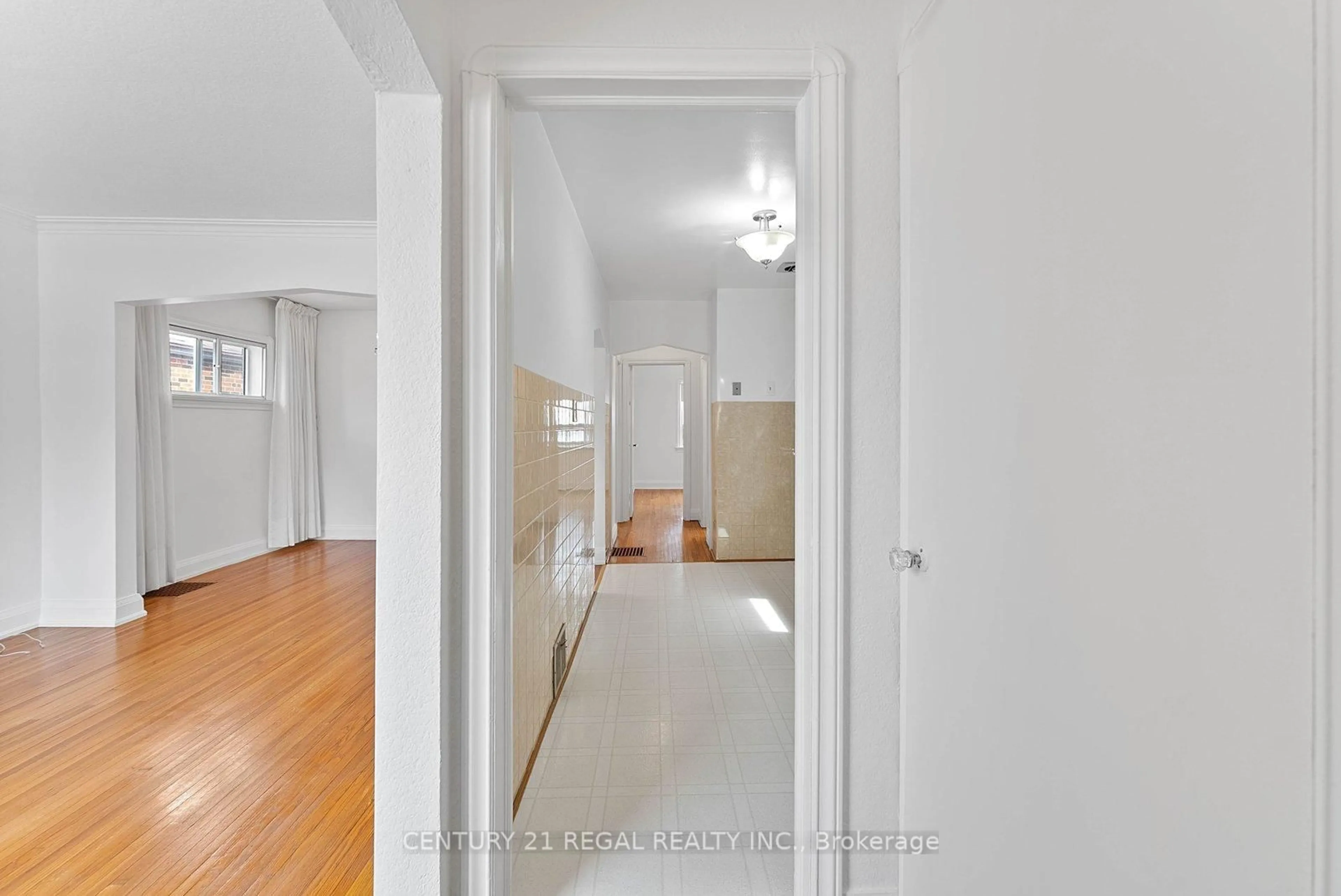 Unknown for 191 Alderbrae Ave, Toronto Ontario M8W 4K4