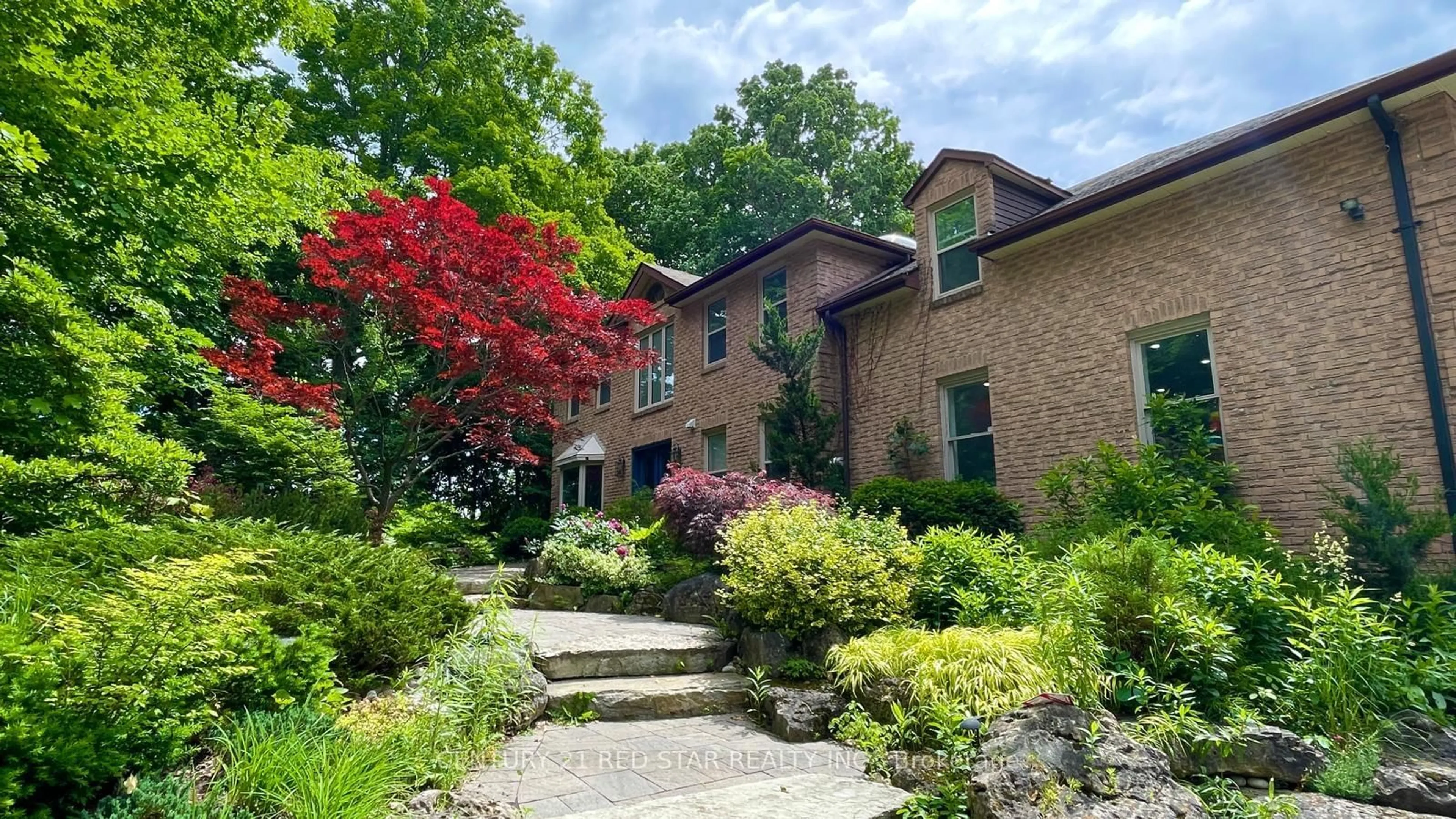 Unknown for 877 The Grange Sdrd, Caledon Ontario L7C 0E4