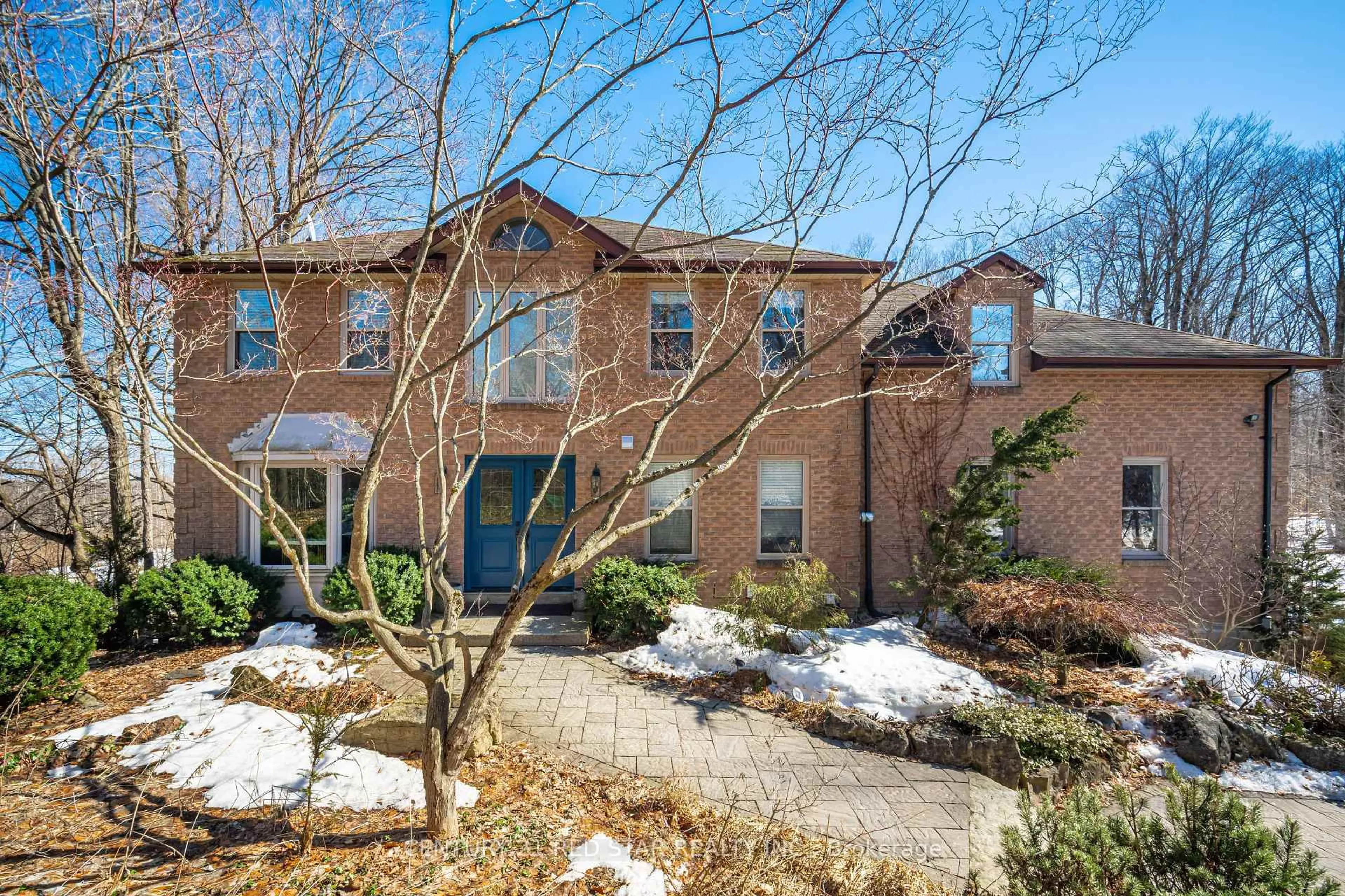 Home with brick exterior material, street for 877 The Grange Sdrd, Caledon Ontario L7C 0E4