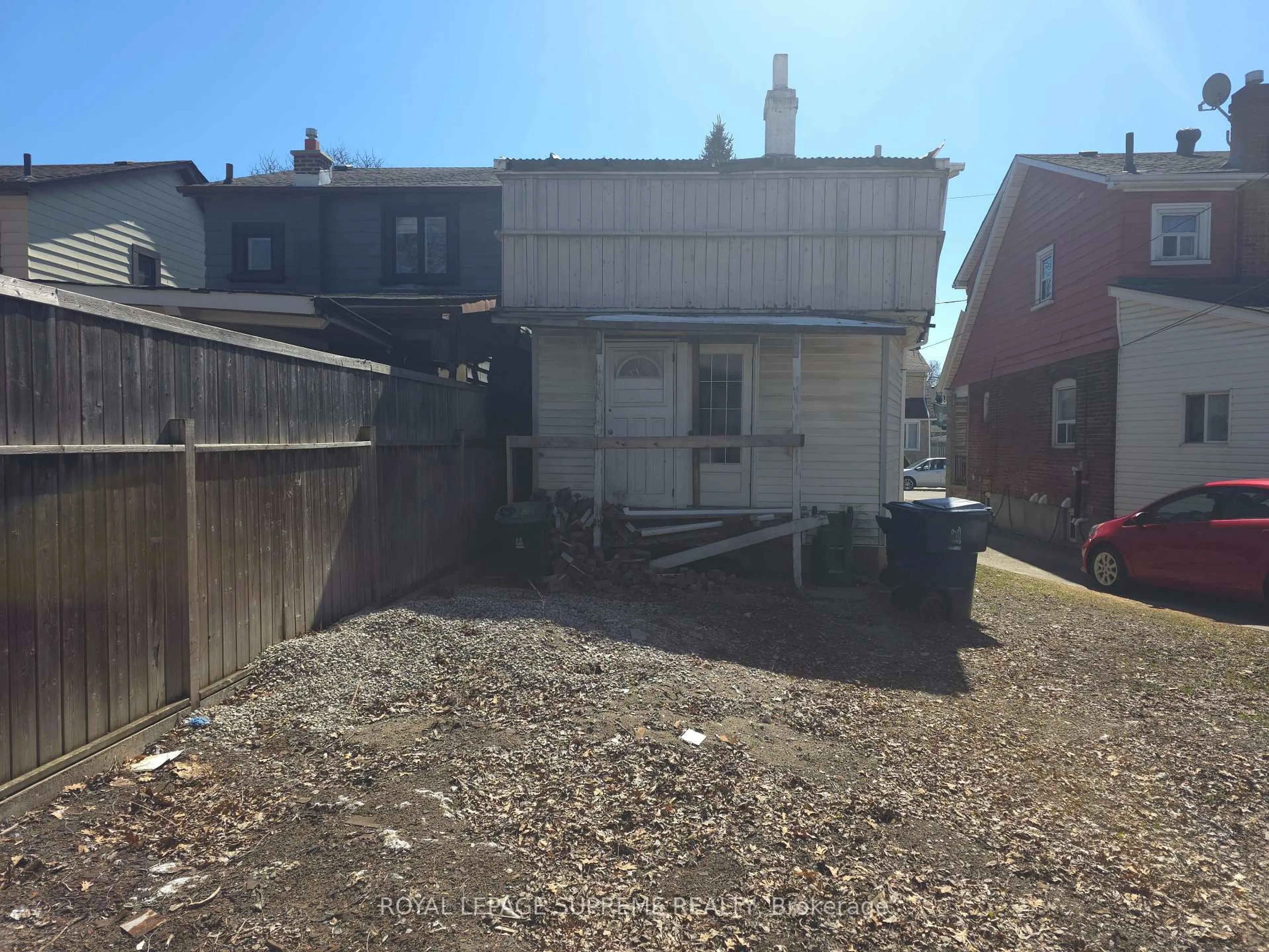 Shed for 44 Mahoney Ave, Toronto Ontario M6M 2H4