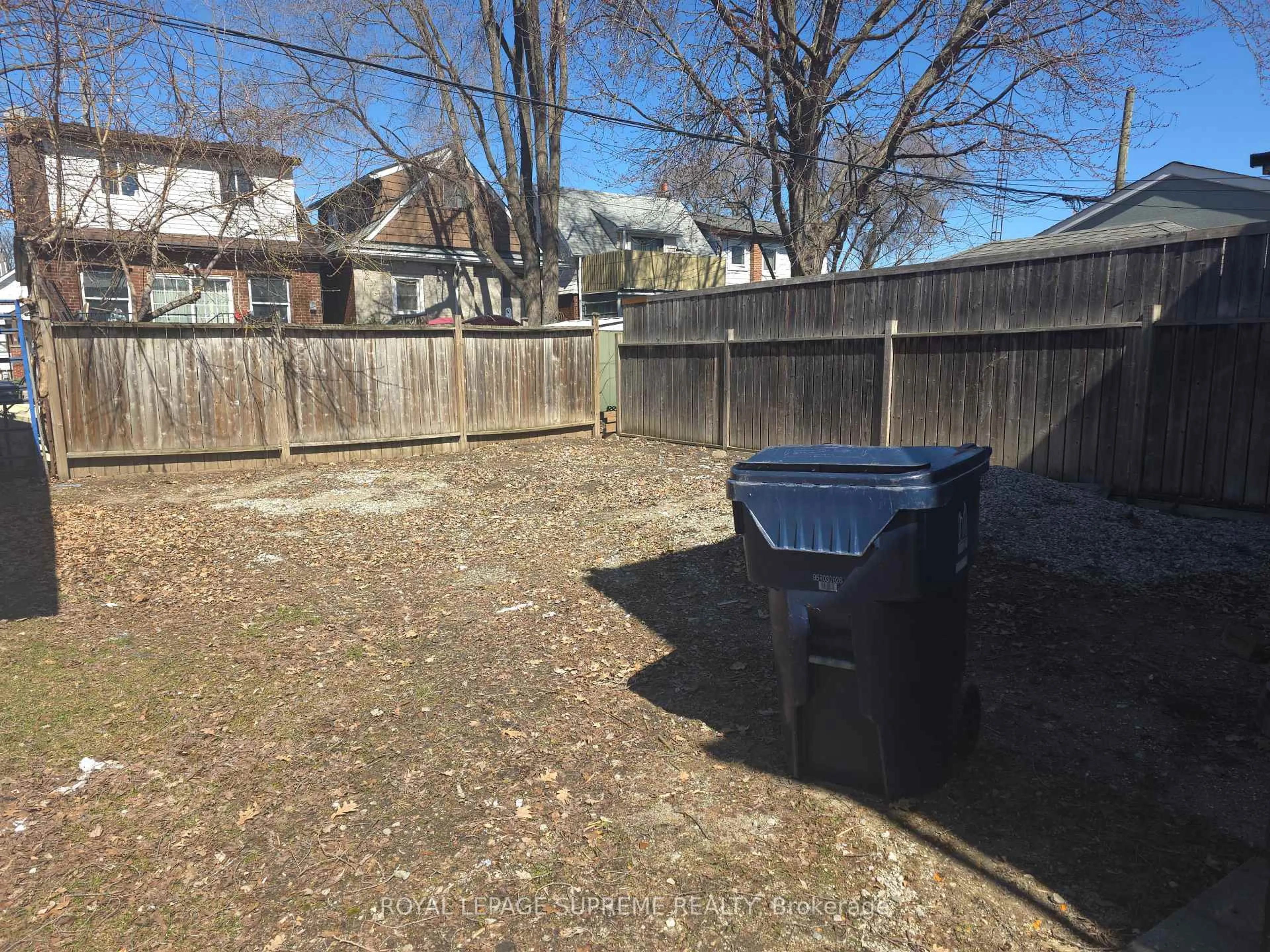 Unknown for 44 Mahoney Ave, Toronto Ontario M6M 2H4