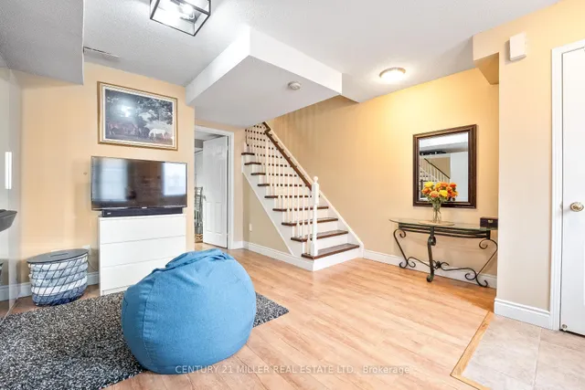 59 Jim Baird Mews, Toronto 3