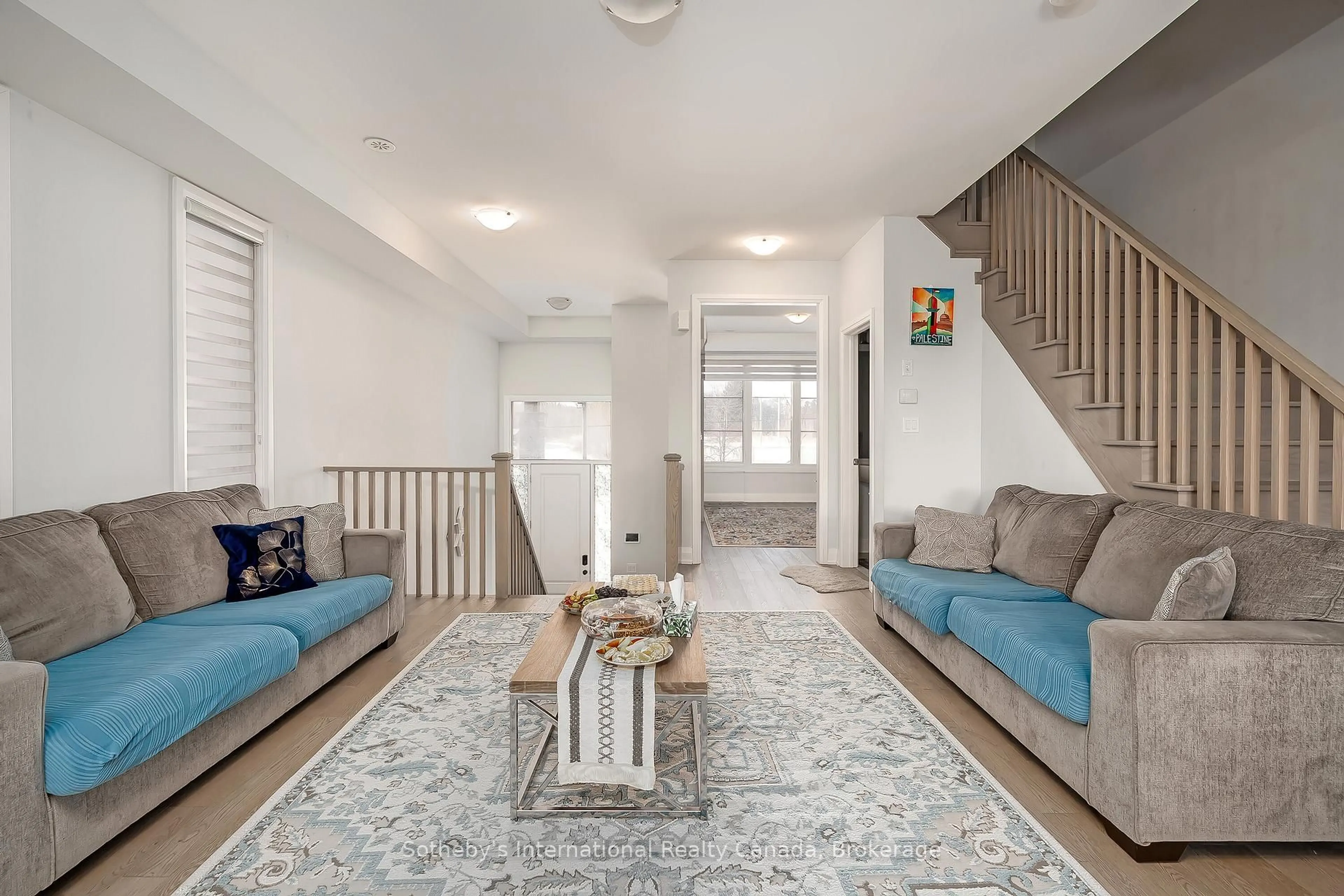 Unknown for 1492 Yellow Rose Circ, Oakville Ontario L6M 4G3