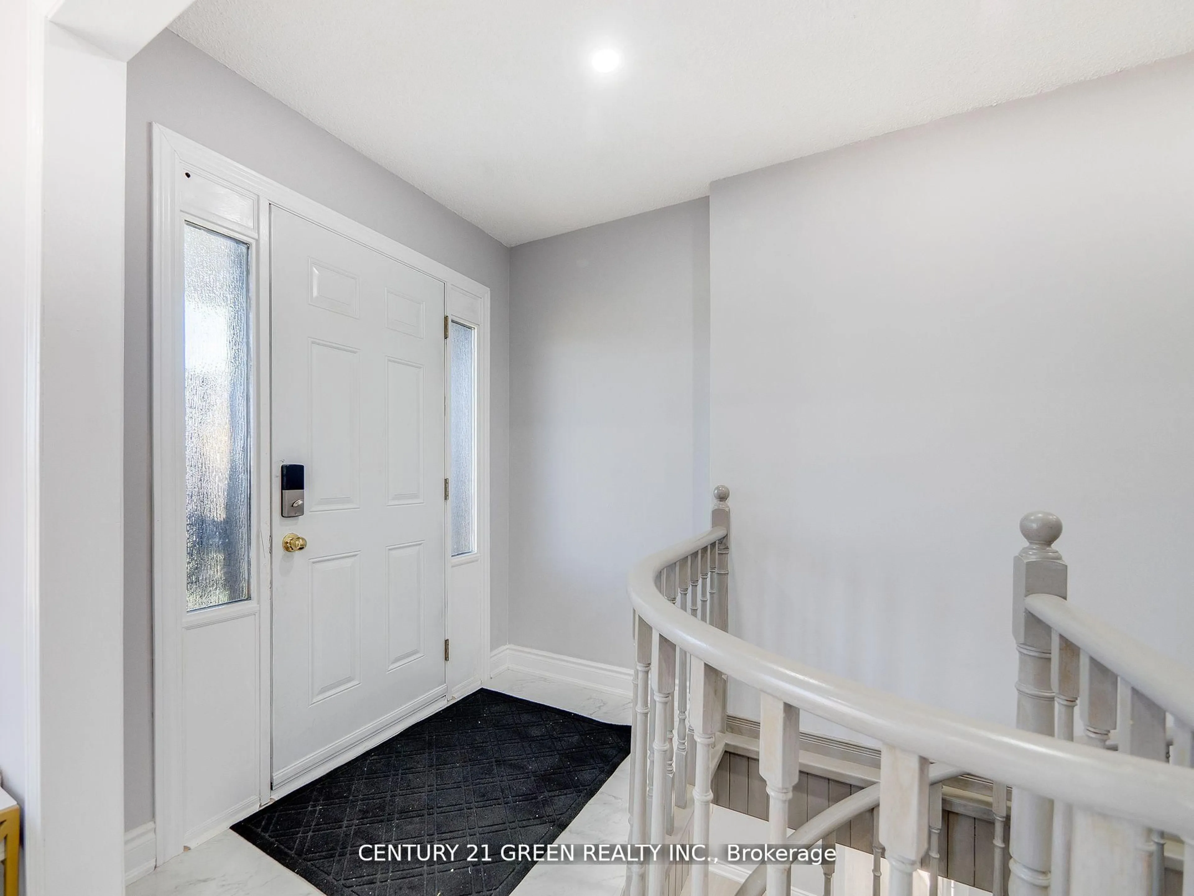 Indoor entryway for 5459 Campbellville Rd, Milton Ontario L9E 0C1