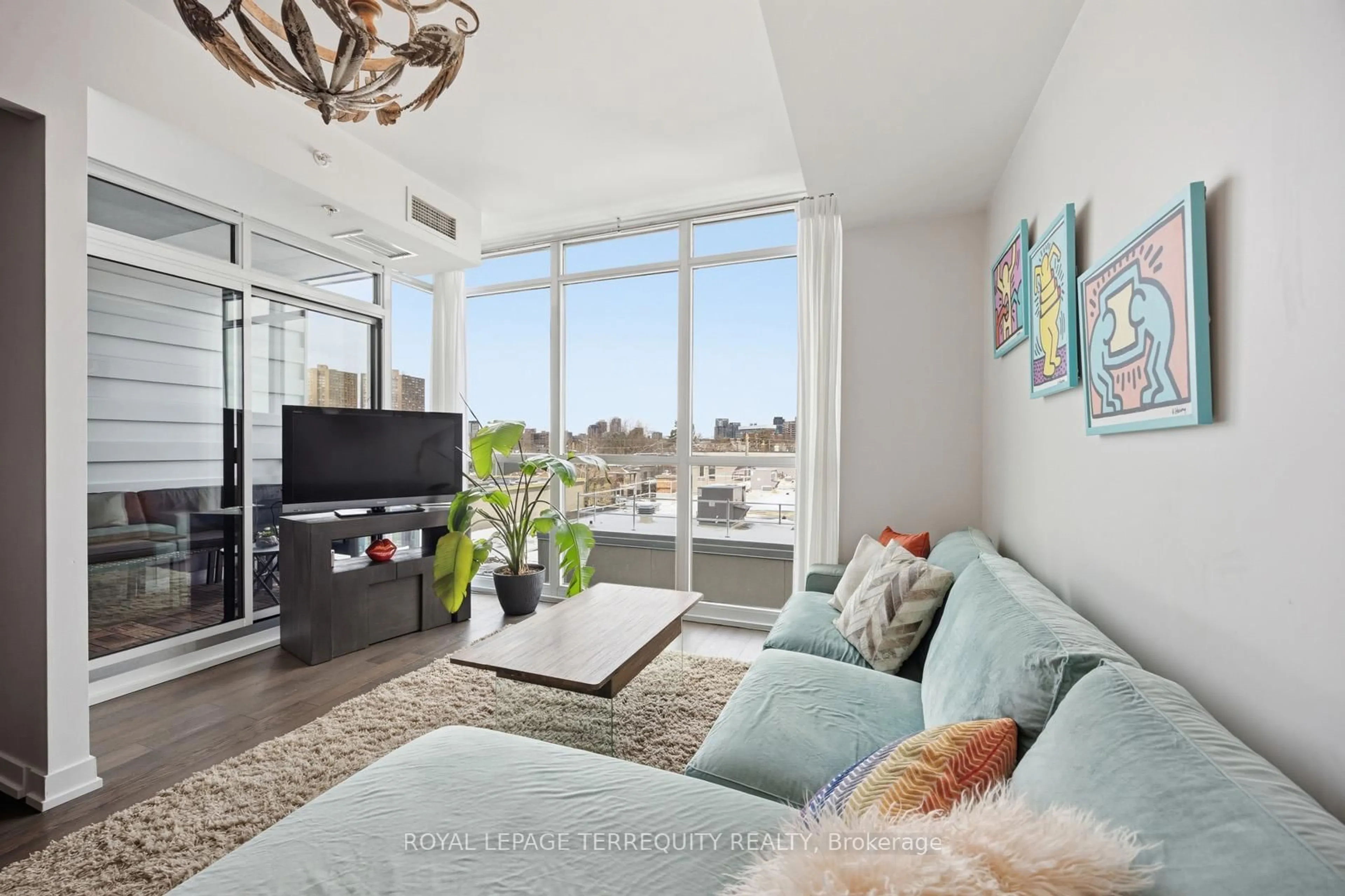 Living room with furniture, unknown for 36 Howard Park Ave #510, Toronto Ontario M6R 0A5