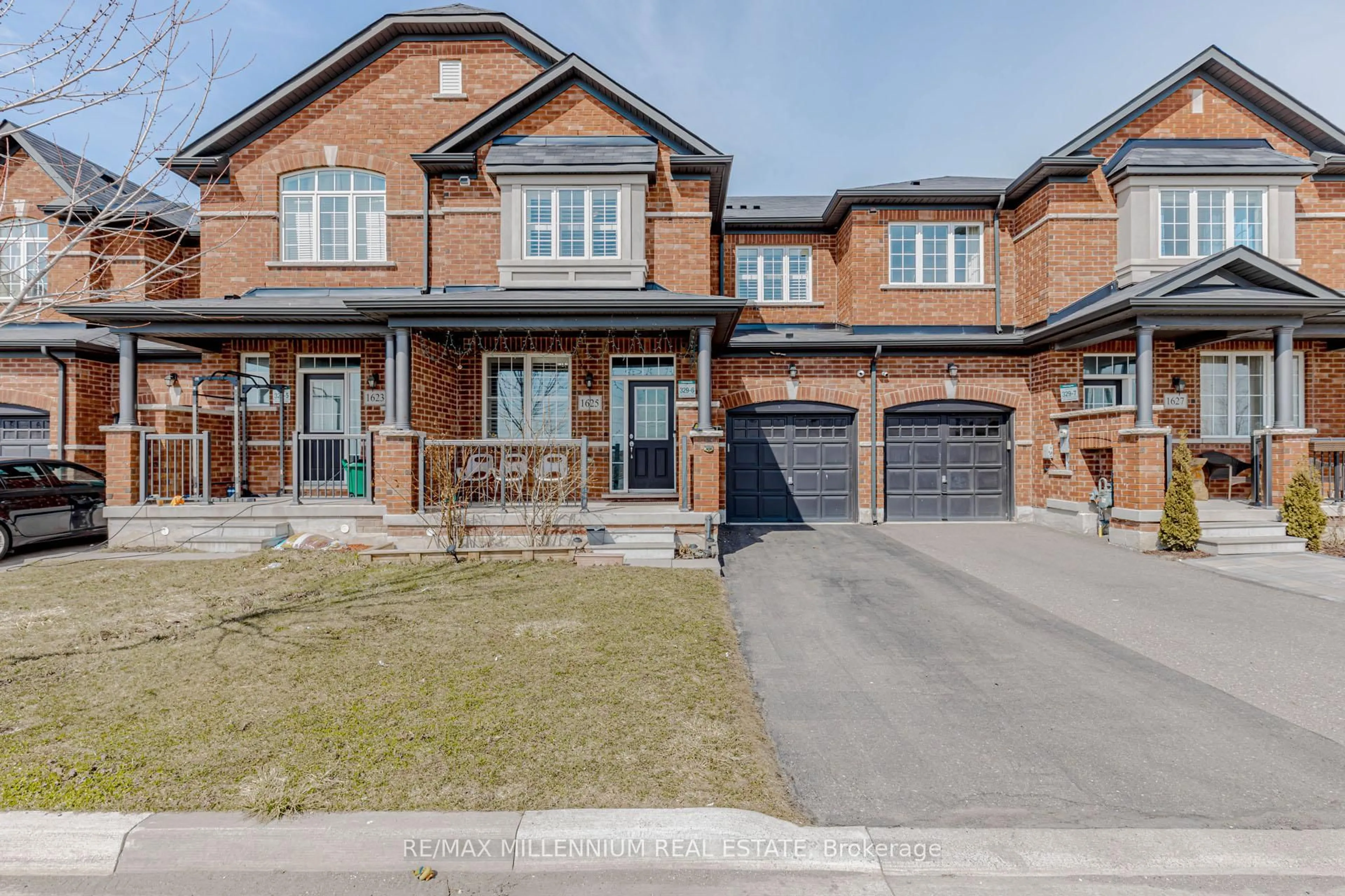 Home with brick exterior material, street for 1625 SORENSEN Crt, Milton Ontario L9E 1G8