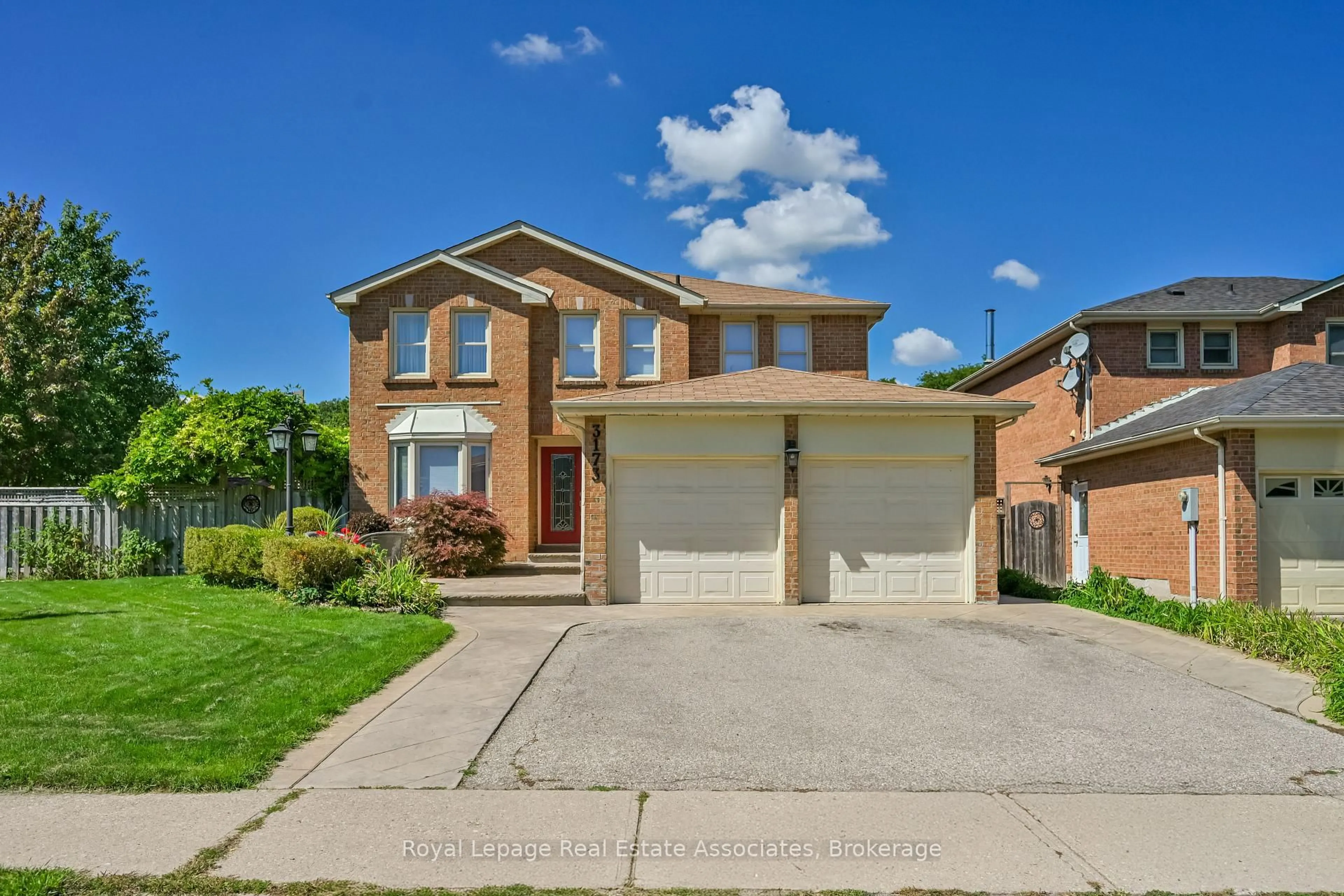 Home with brick exterior material, street for 3173 Spring Creek Cres, Mississauga Ontario L5N 4S2