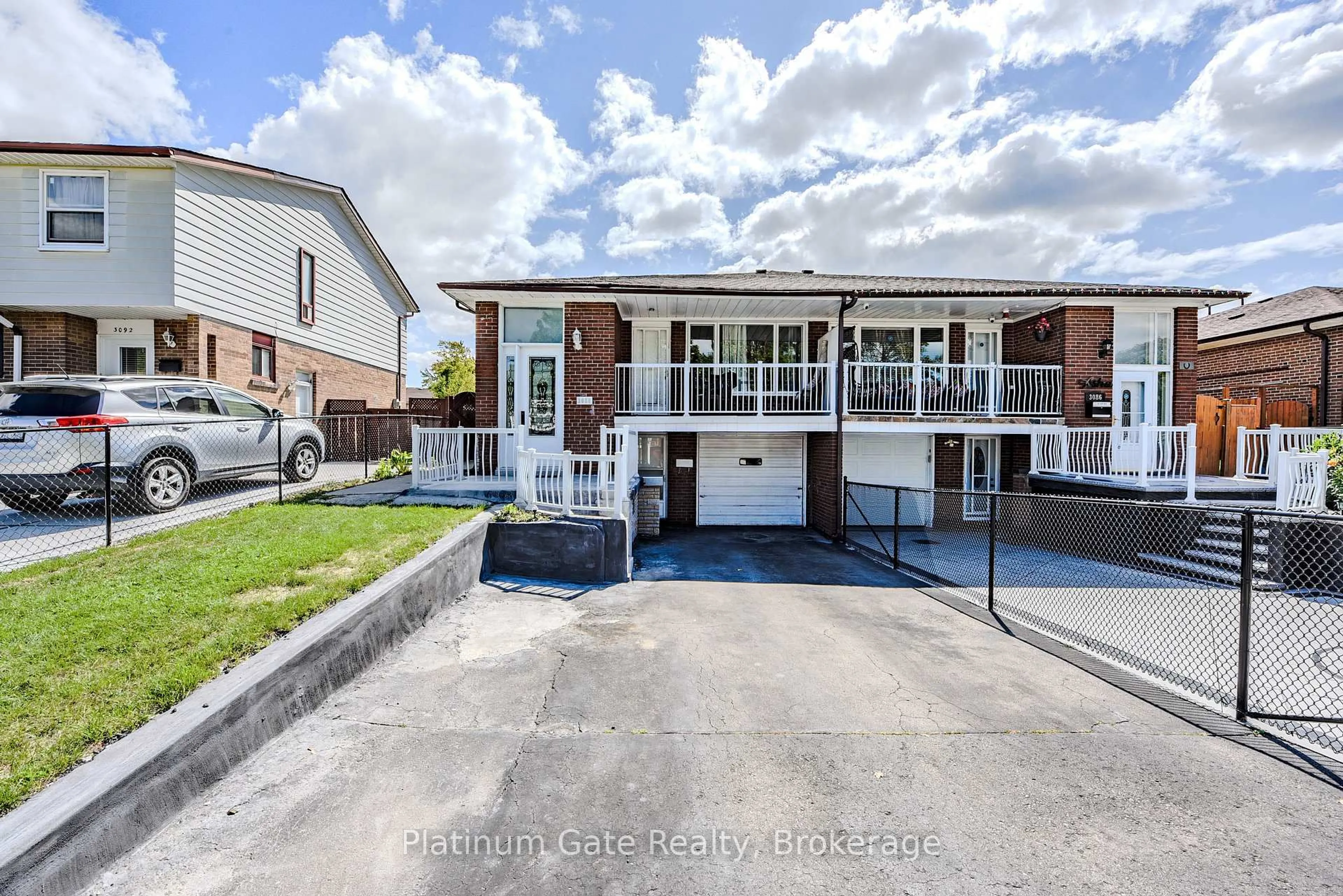 Home with brick exterior material, street for 3088 Harold Sheard Dr, Mississauga Ontario L4T 1V5