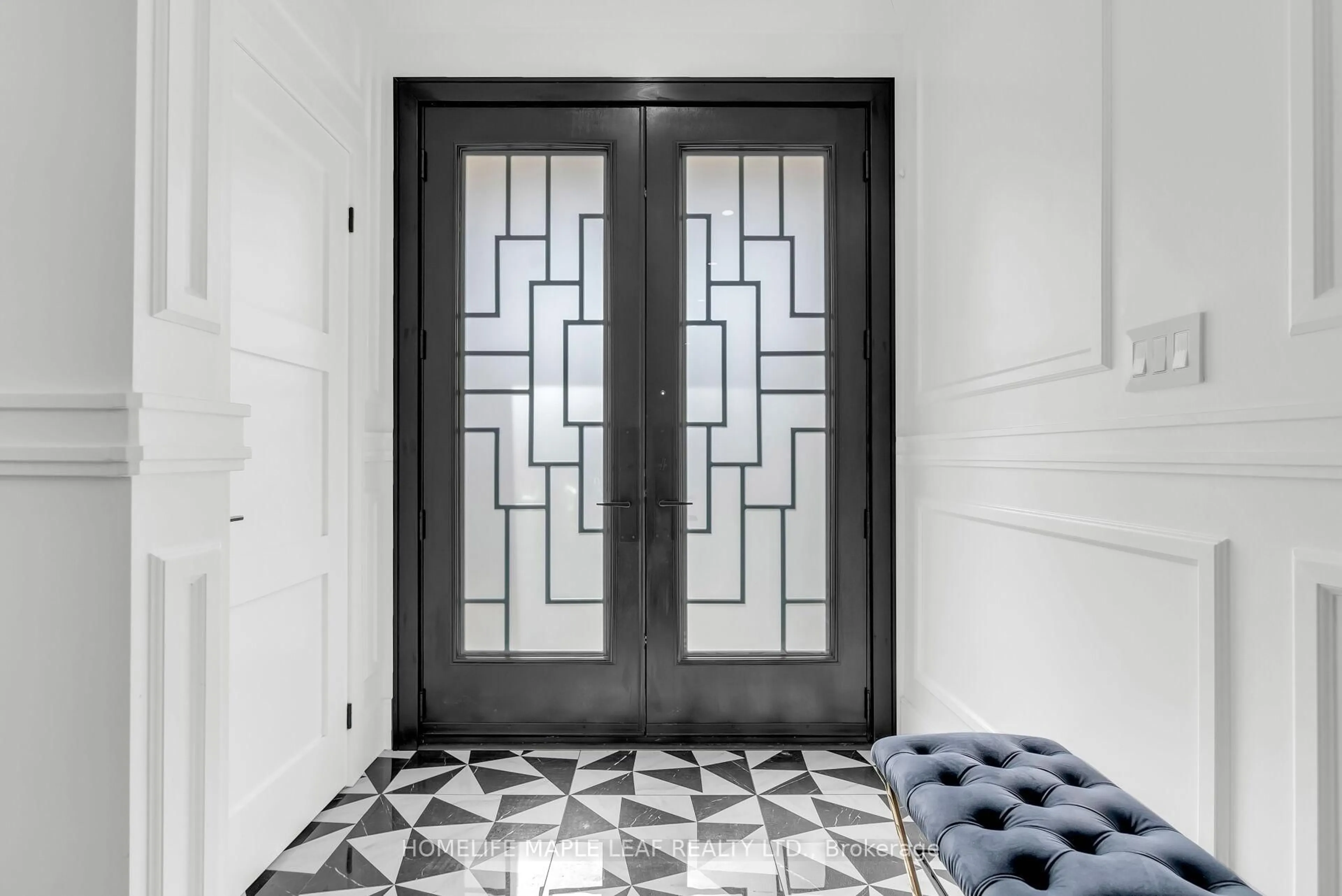 Indoor entryway for 6 Pellegrino Rd, Brampton Ontario L7A 4V5