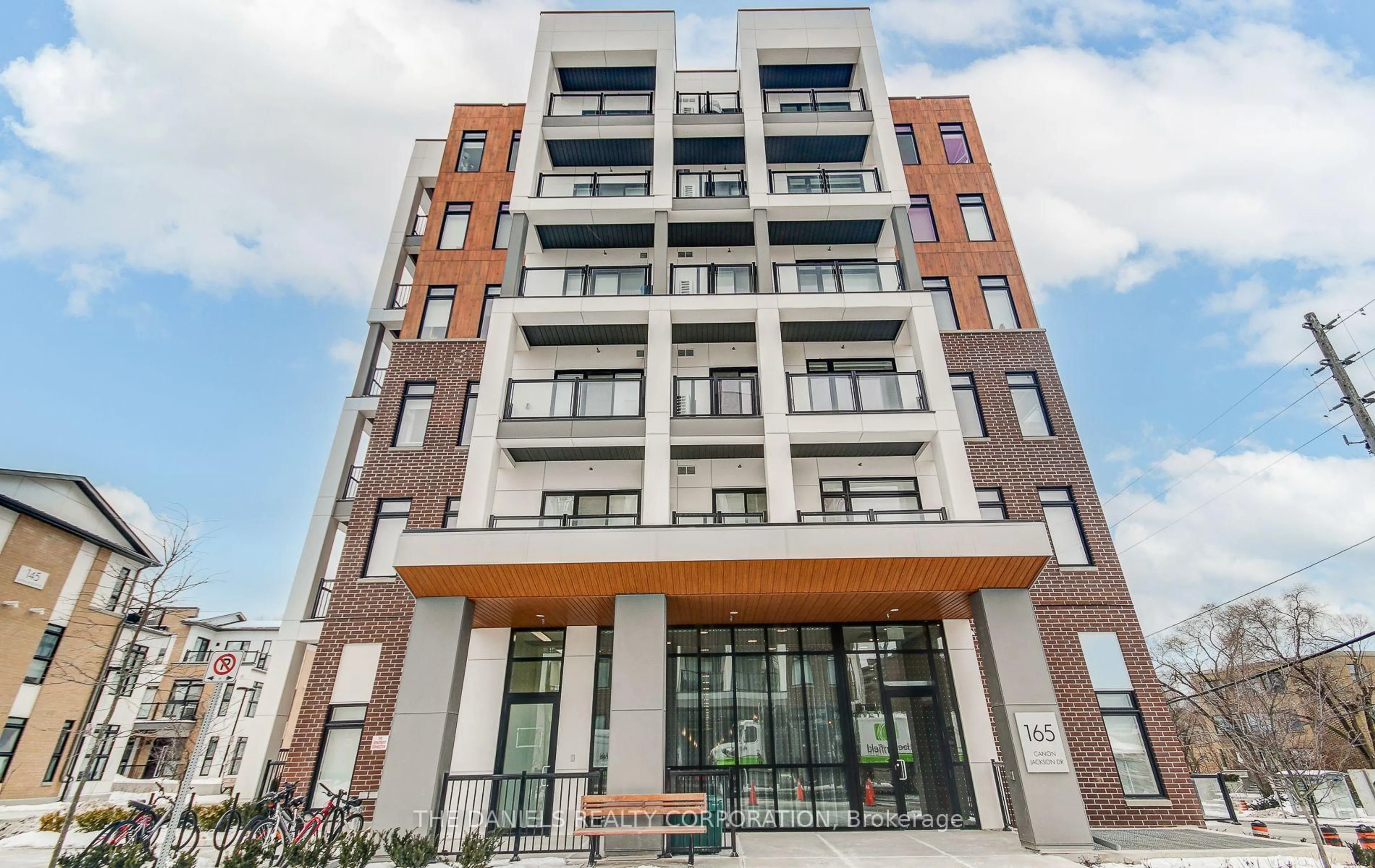 Unknown for 165 Canon Jackson Dr #510, Toronto Ontario M6M 0C4