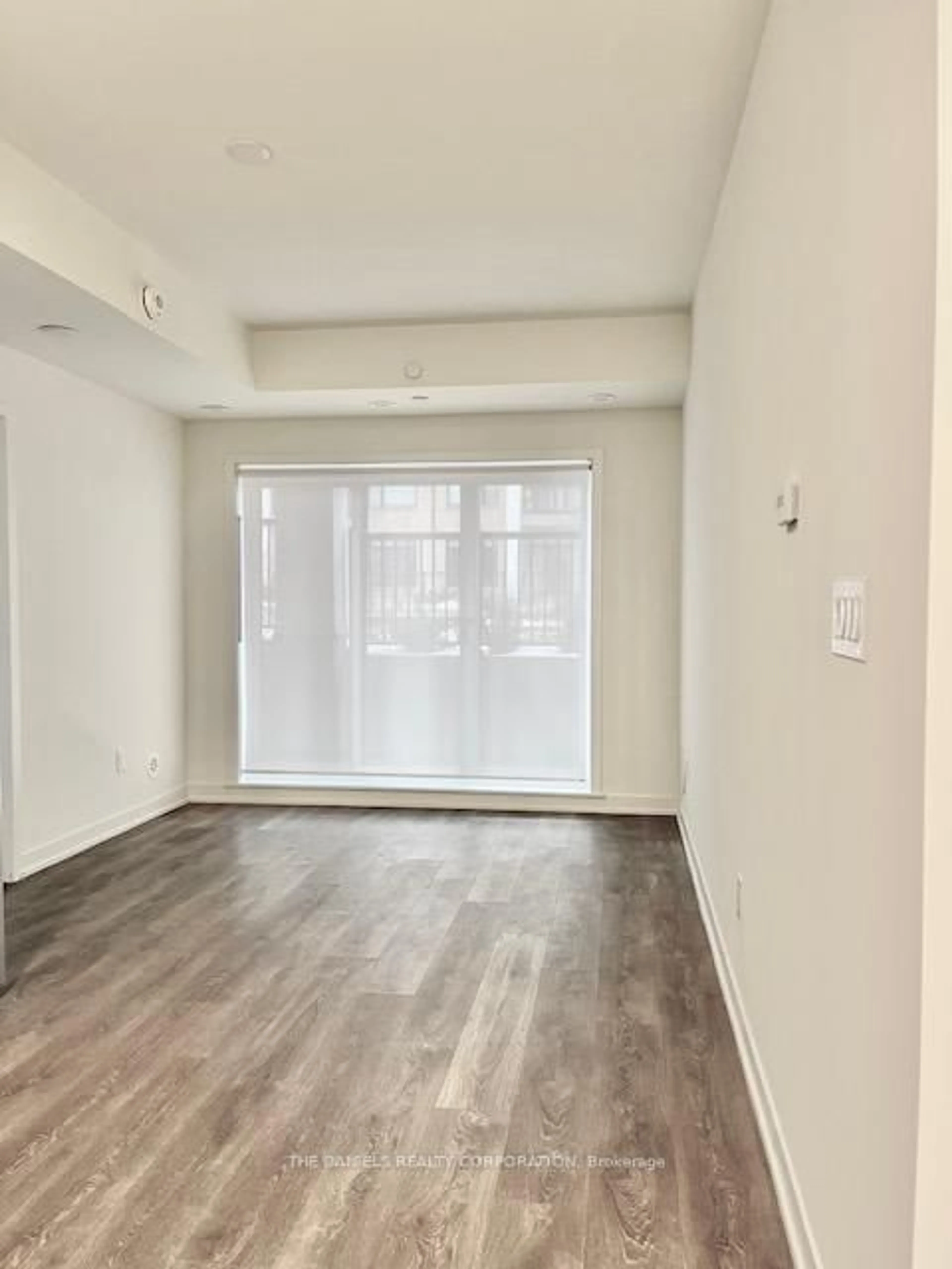 A pic of a room for 135 Canon Jackson Dr #110, Toronto Ontario M6M 0C3