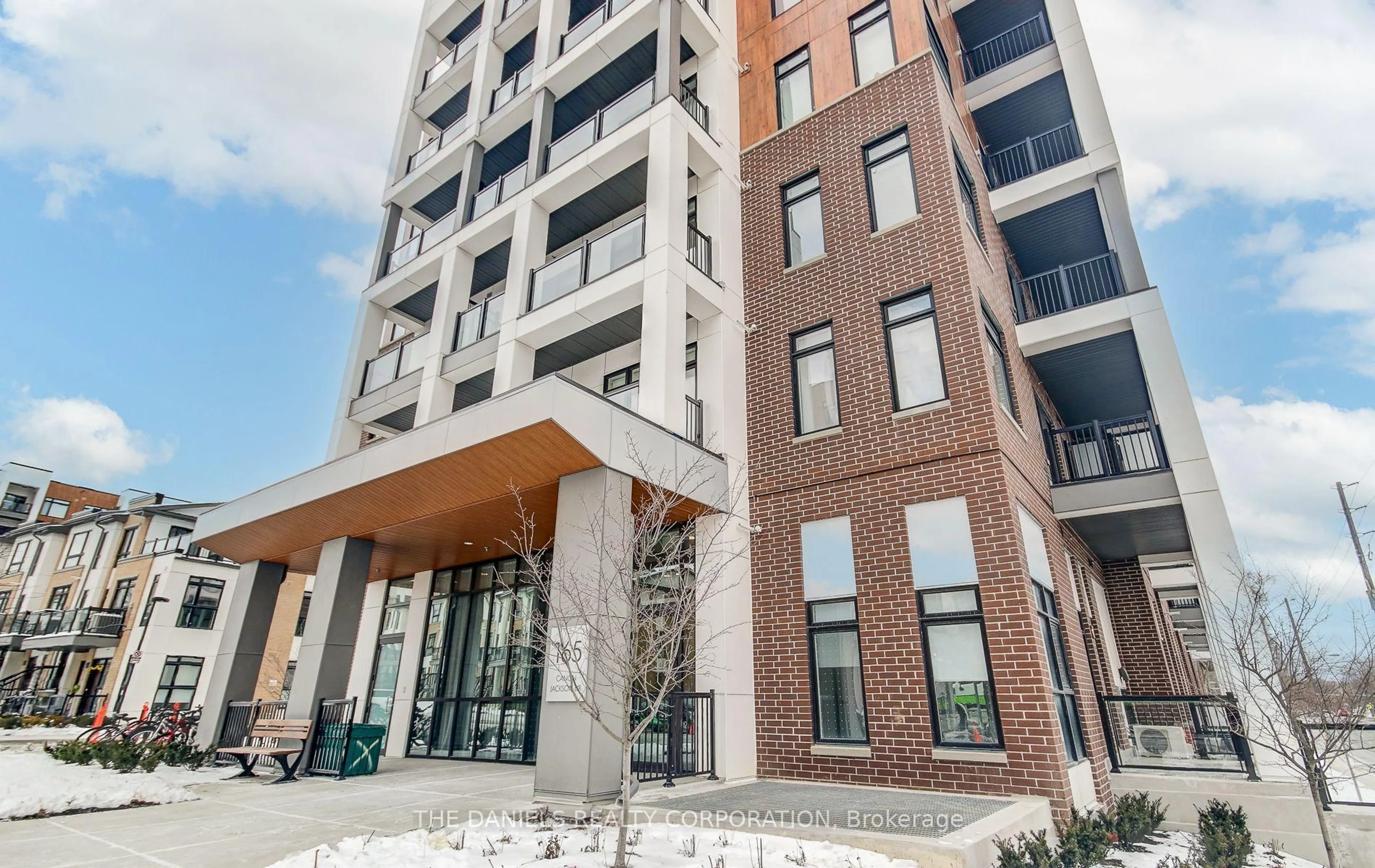 Unknown for 165 Canon Jackson Dr #211, Toronto Ontario M6M 0C4