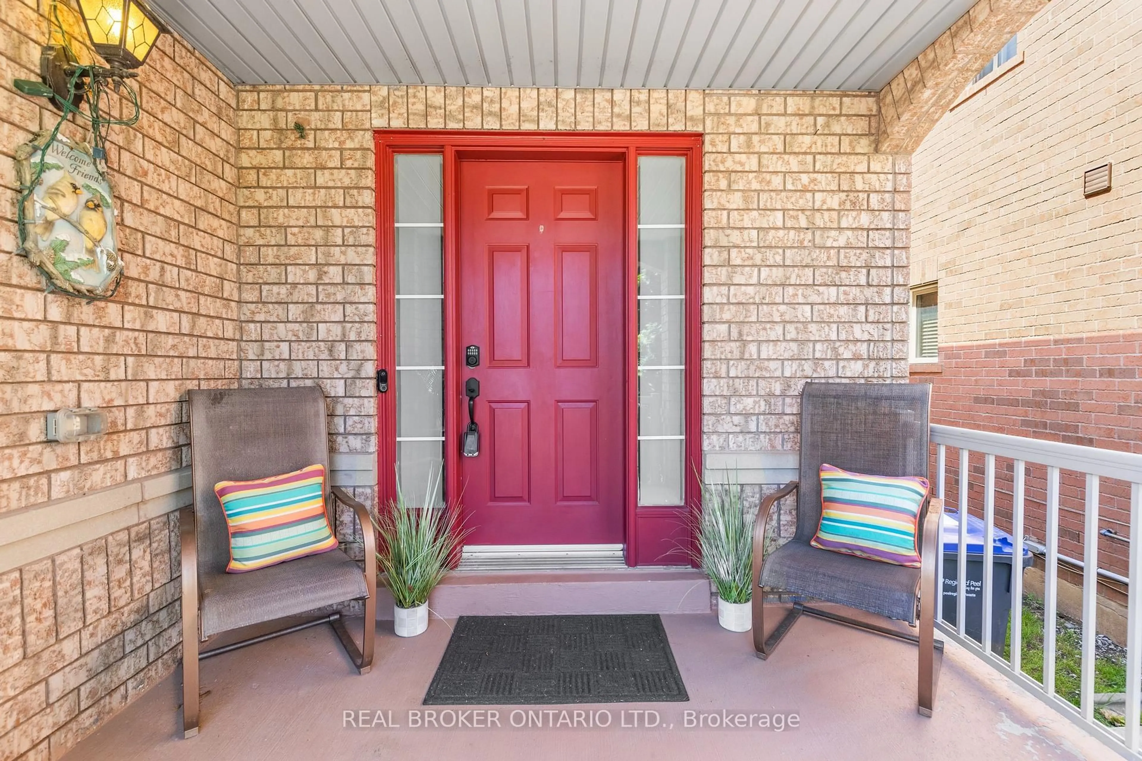 Indoor entryway for 56 Lockheed Cres, Brampton Ontario L7A 3G4