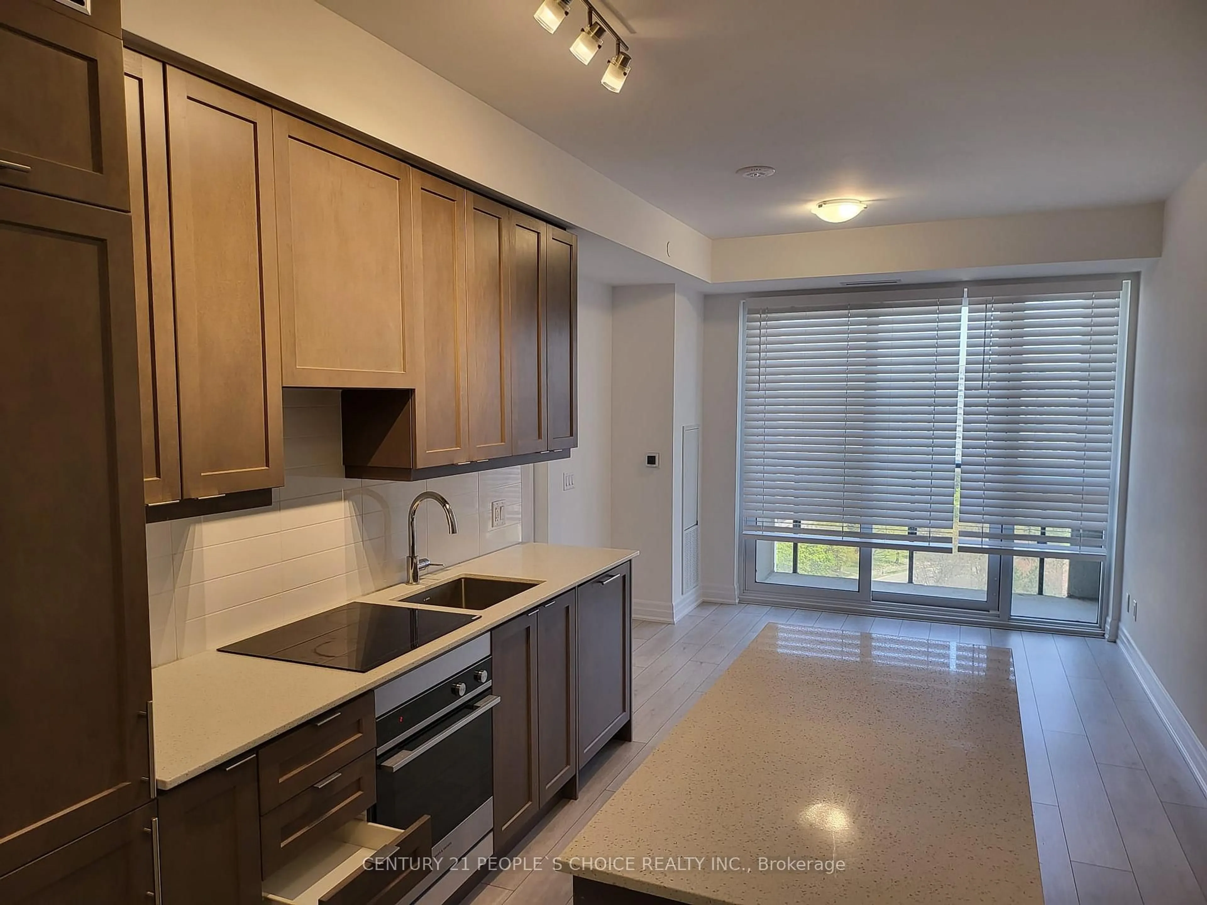 Standard kitchen, unknown for 30 Elm Dr #1102, Mississauga Ontario L5B 1L9