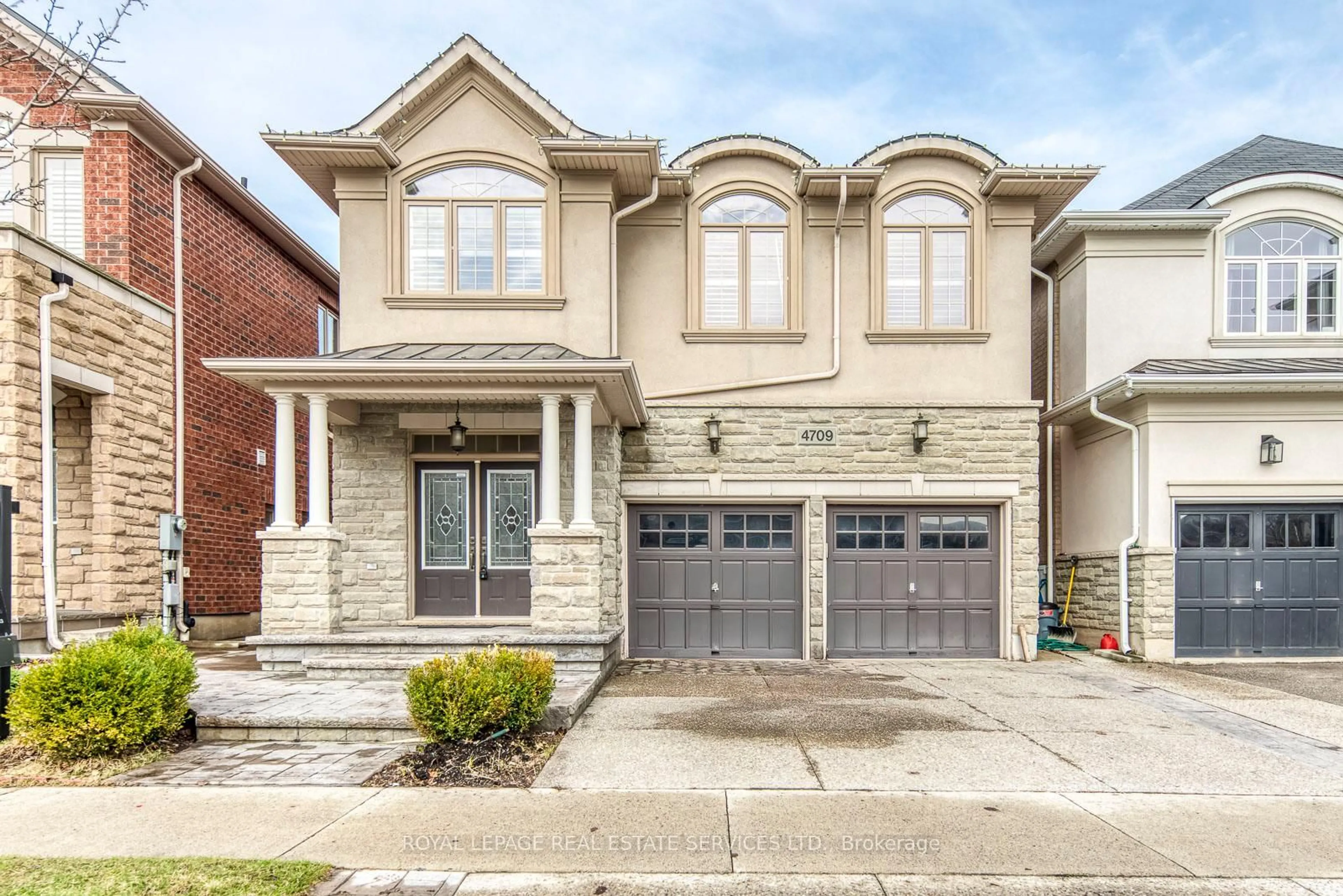 Home with brick exterior material, street for 4709 Irena Ave, Burlington Ontario L7M 0K2