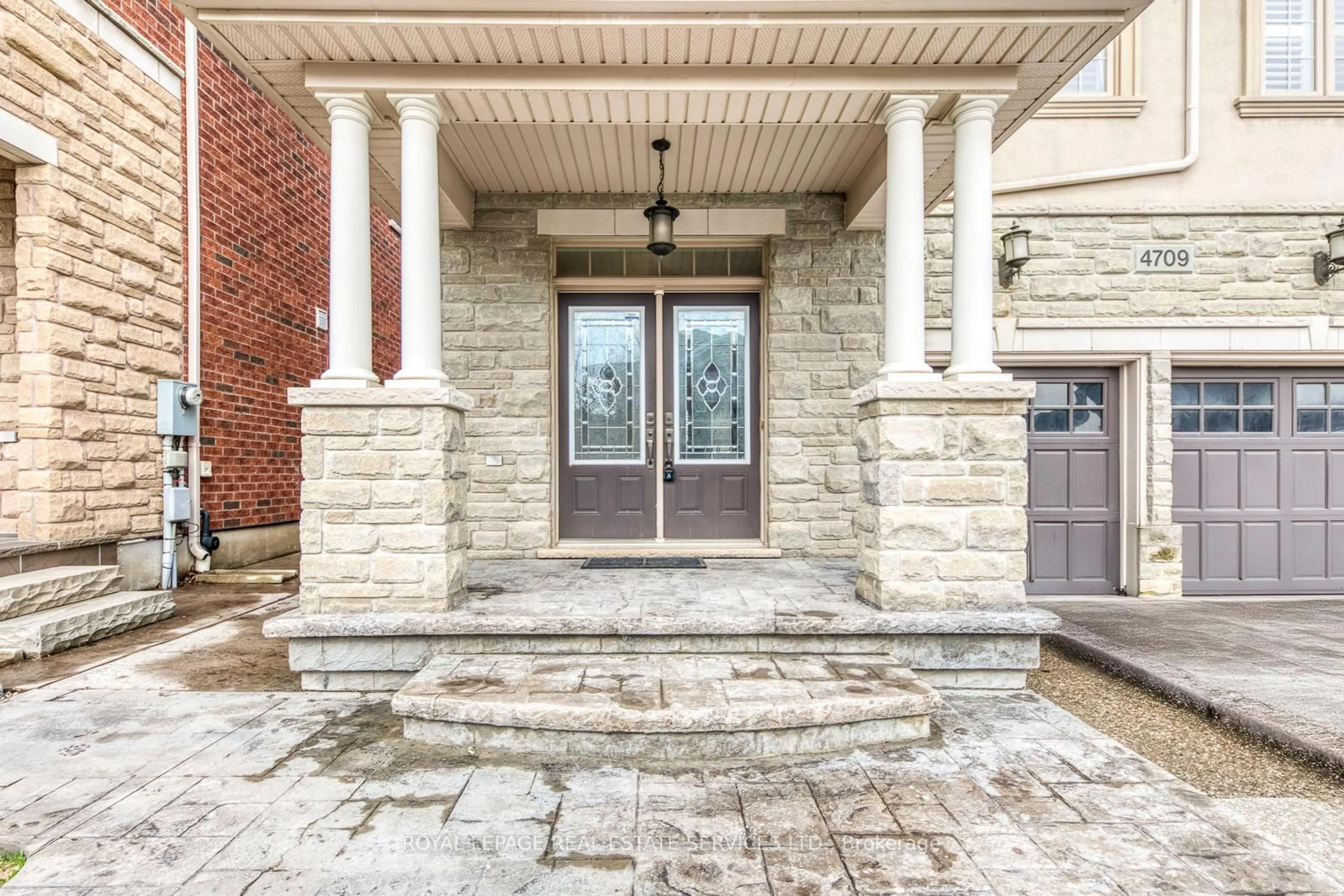 Unknown for 4709 Irena Ave, Burlington Ontario L7M 0K2