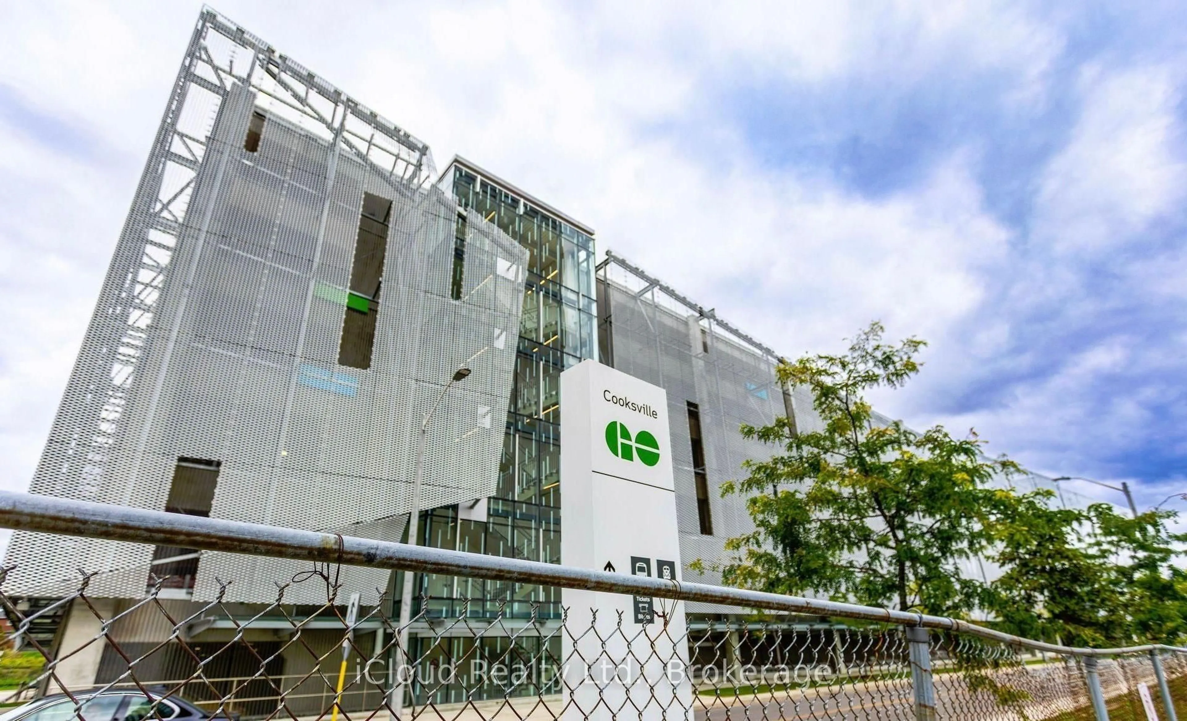 Unknown for 135 Hillcrest Ave #903, Mississauga Ontario L5B 4B1