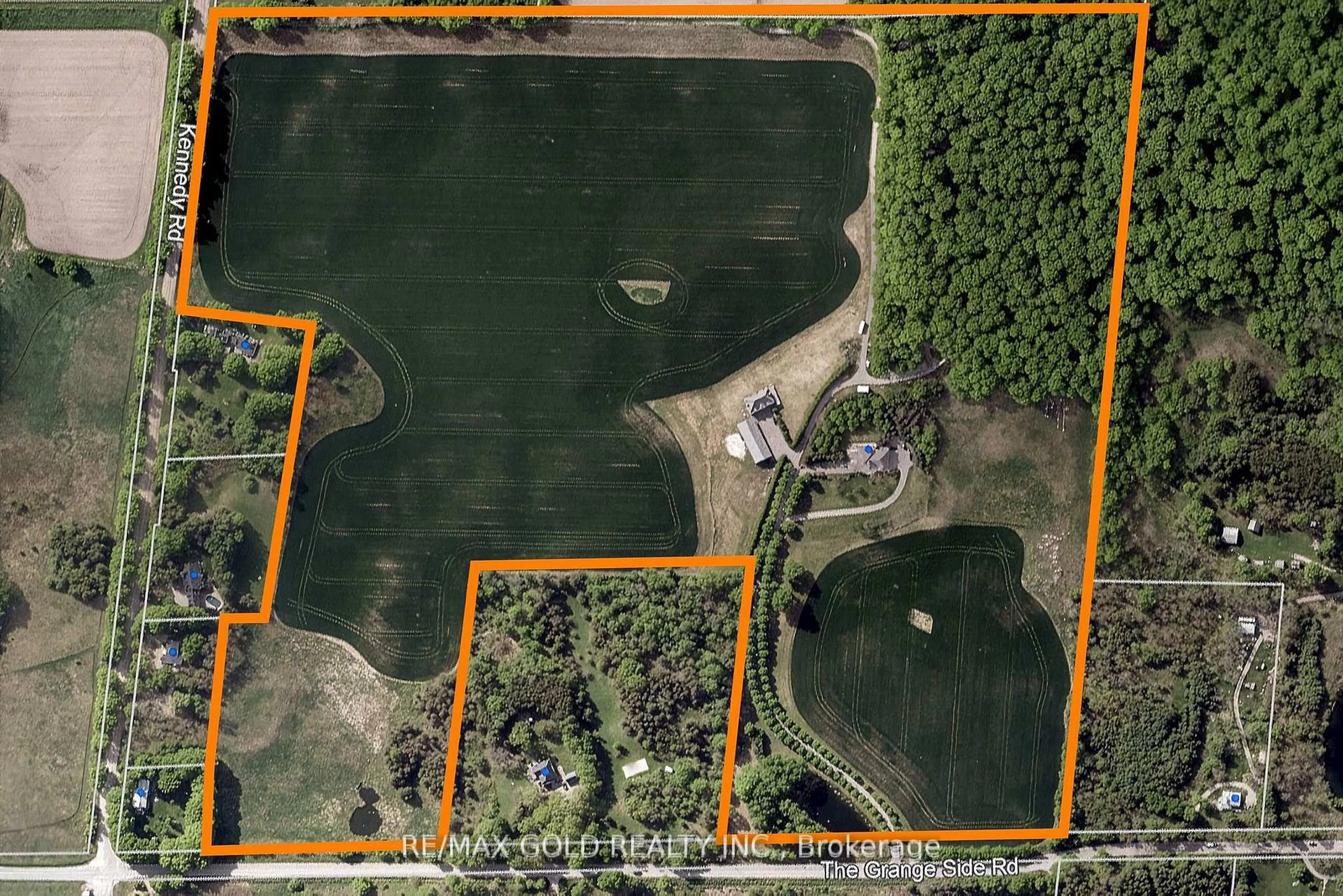 A pic from outside/outdoor area/front of a property/back of a property/a pic from drone, unknown for 3722 The Grange Sdrd, Caledon Ontario L7C 0C3