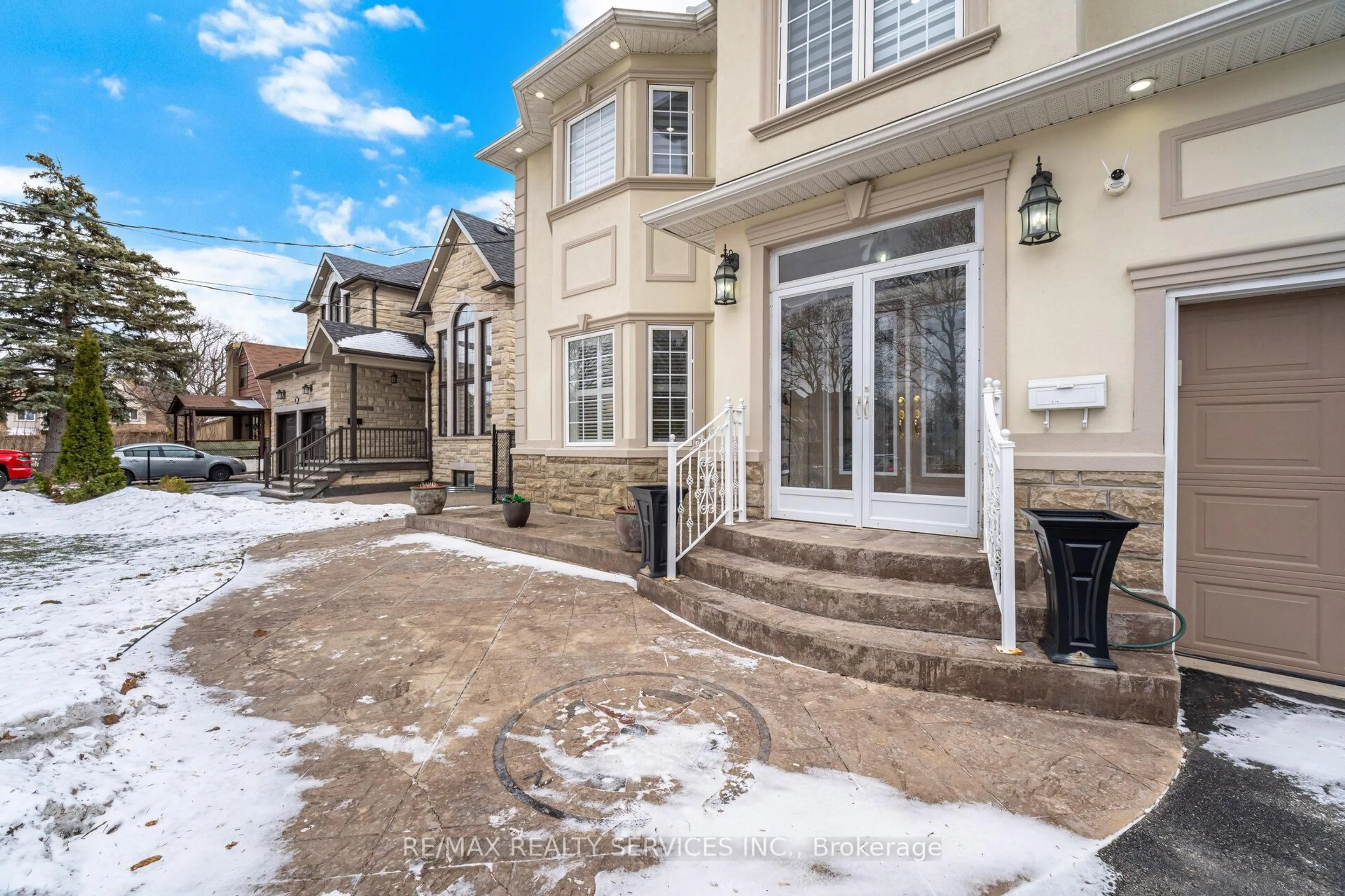 Unknown for 7 Waltham Dr, Toronto Ontario M9V 1S6