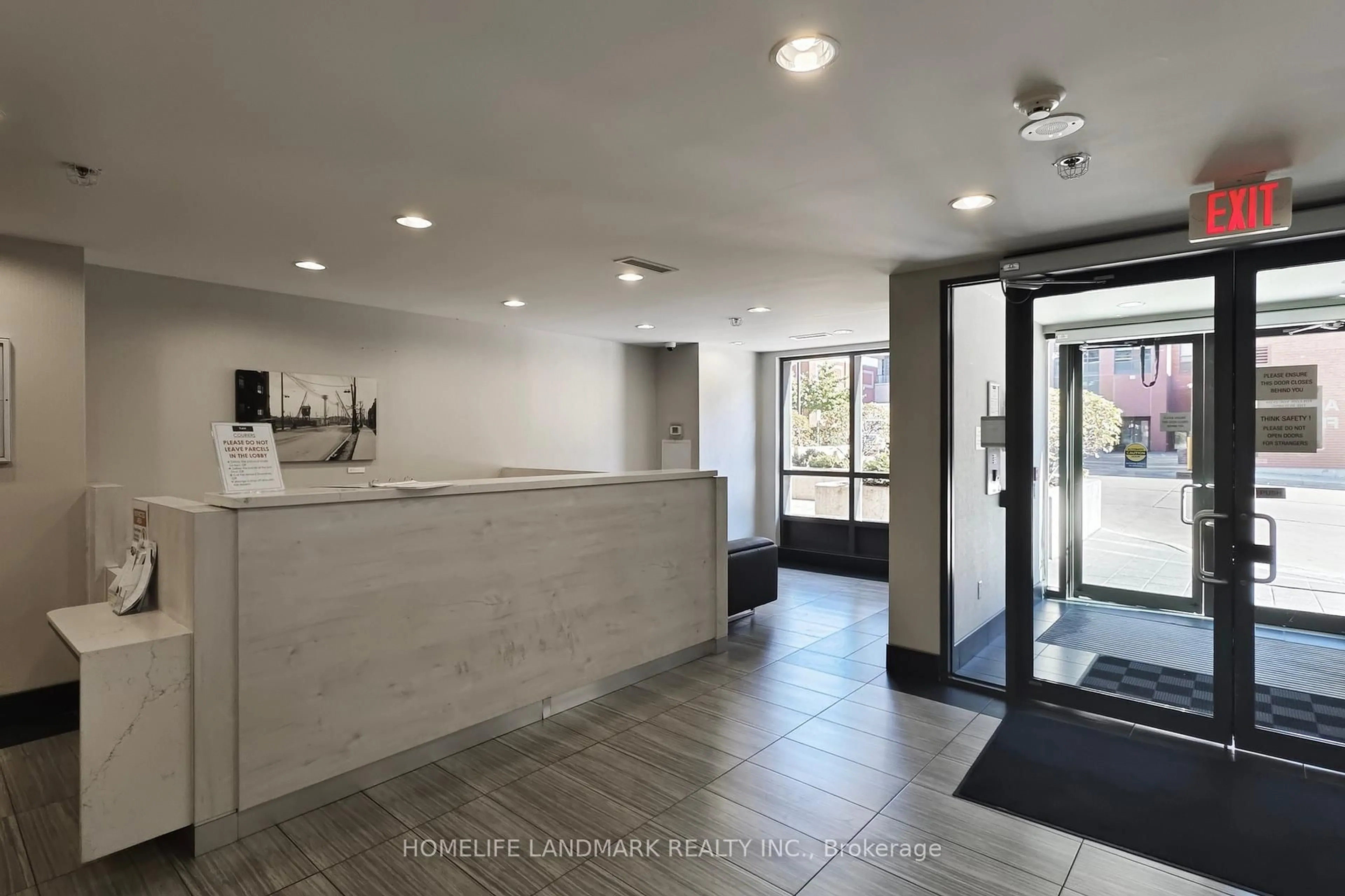 Unknown for 1420 Dupont St #603, Toronto Ontario M6H 0C2