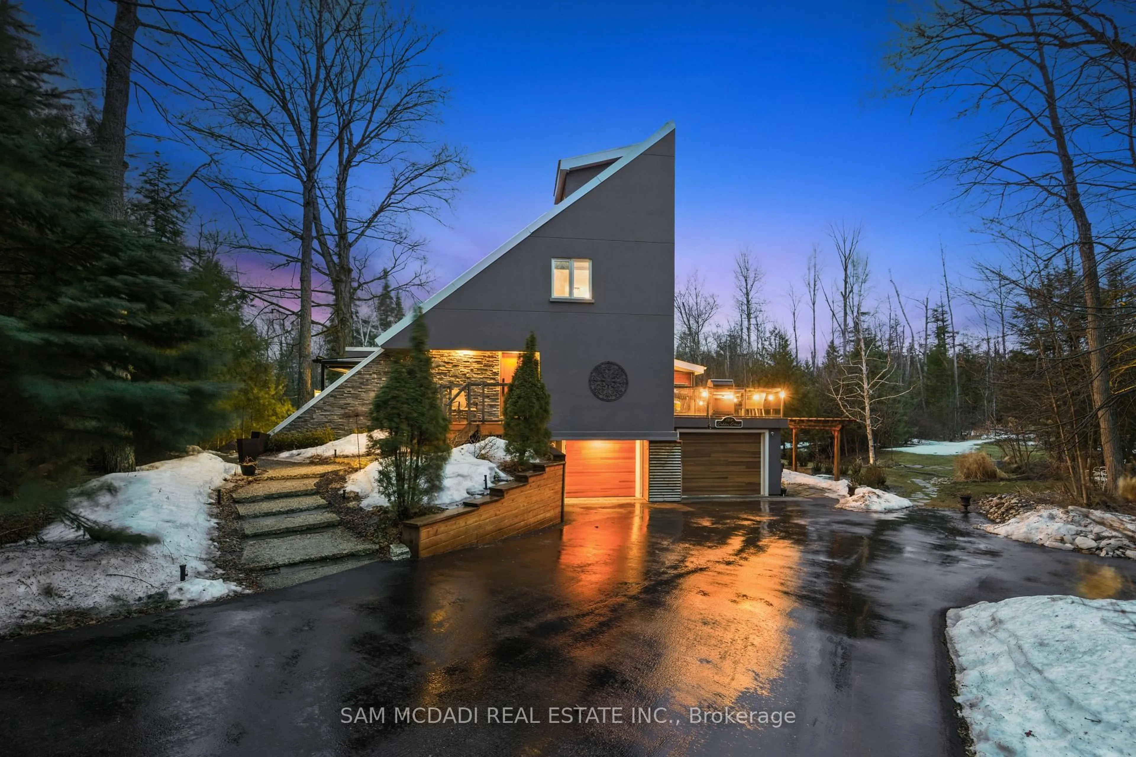 Unknown for 2814 Forks Of The Credit Rd, Caledon Ontario L7K 2H5