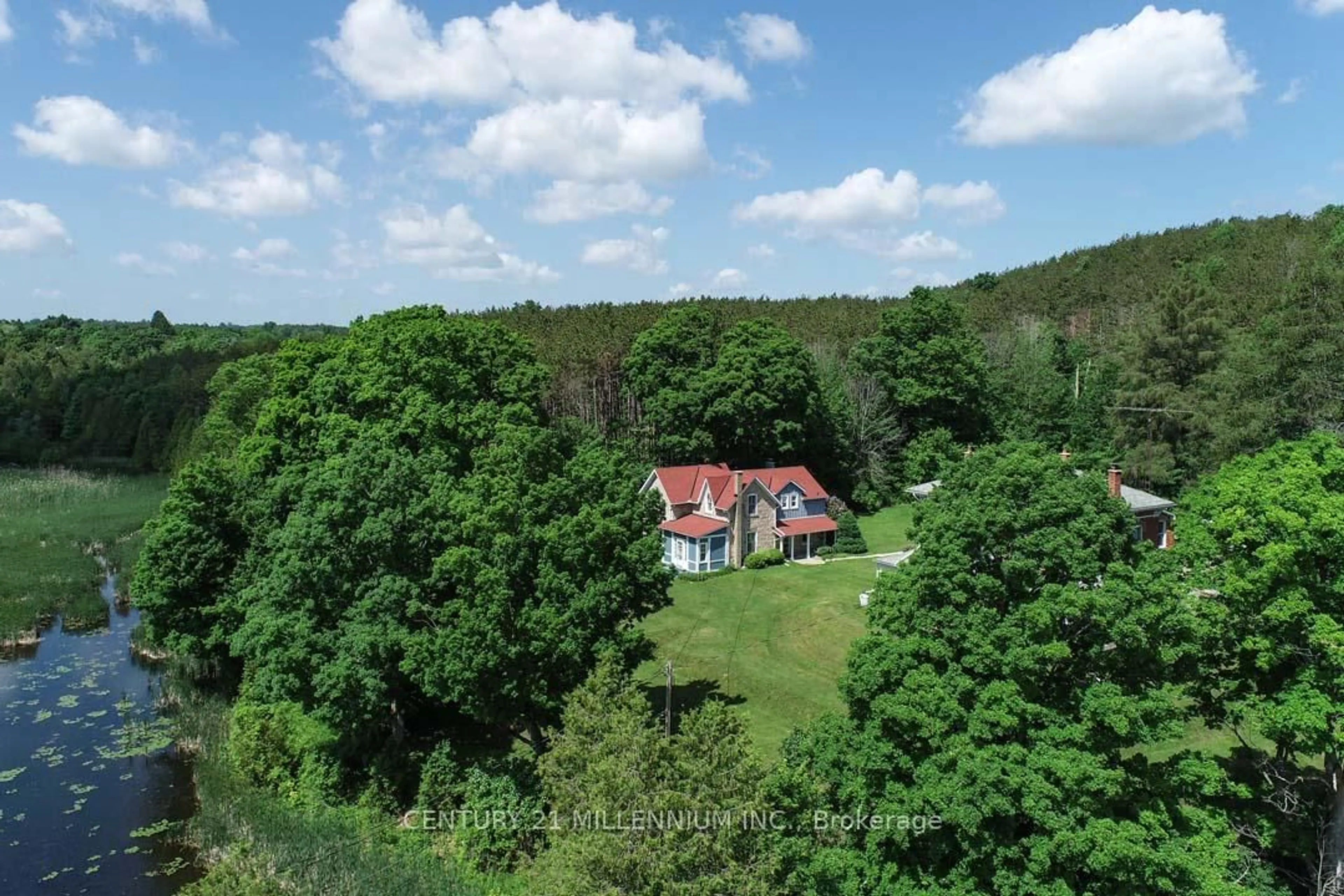 A pic from outside/outdoor area/front of a property/back of a property/a pic from drone, forest/trees view for 1380 Queen St, Caledon Ontario L7K 0C3