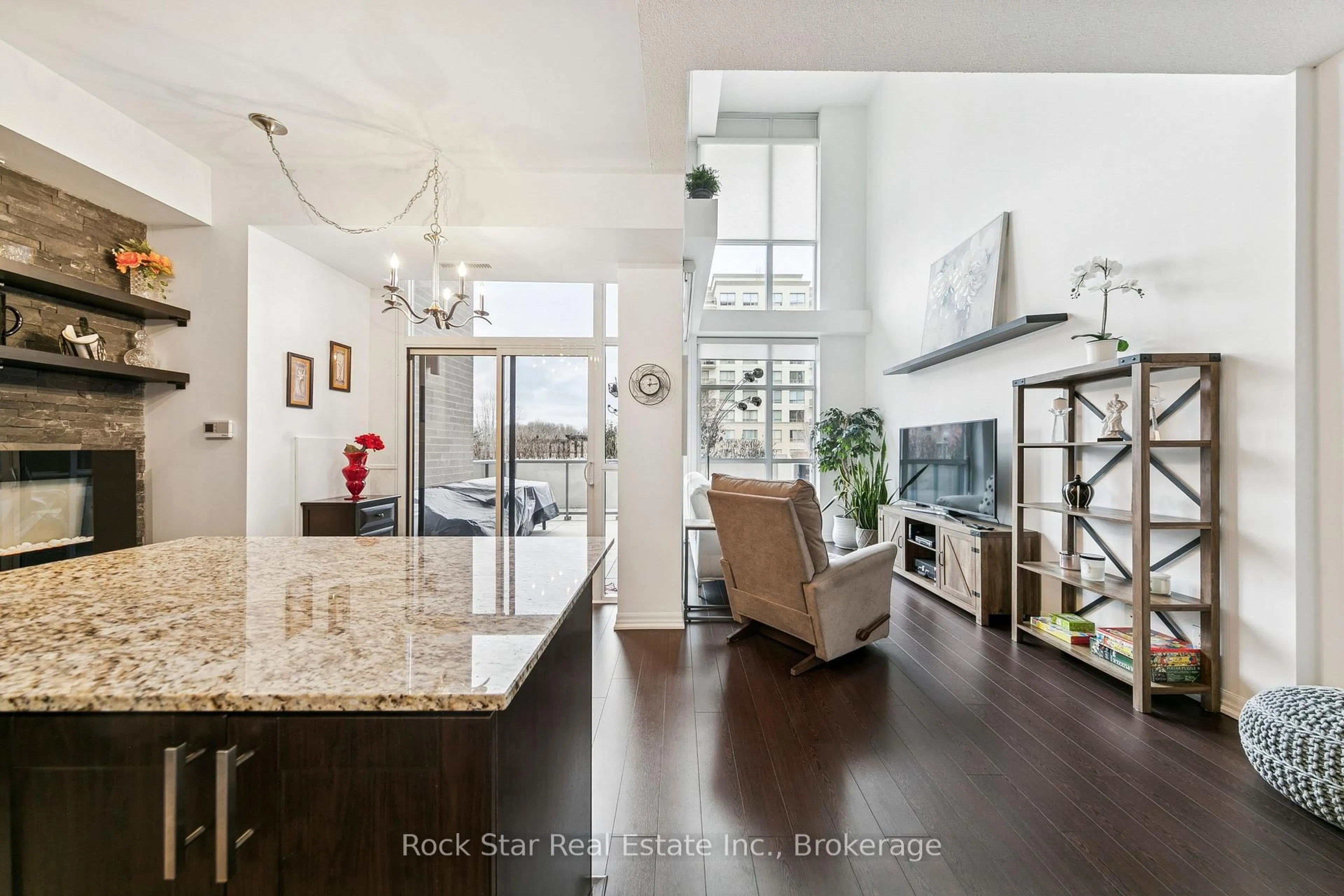 Open concept kitchen, ceramic/tile floor for 1940 Ironstone Dr #227, Burlington Ontario L7L 0E4