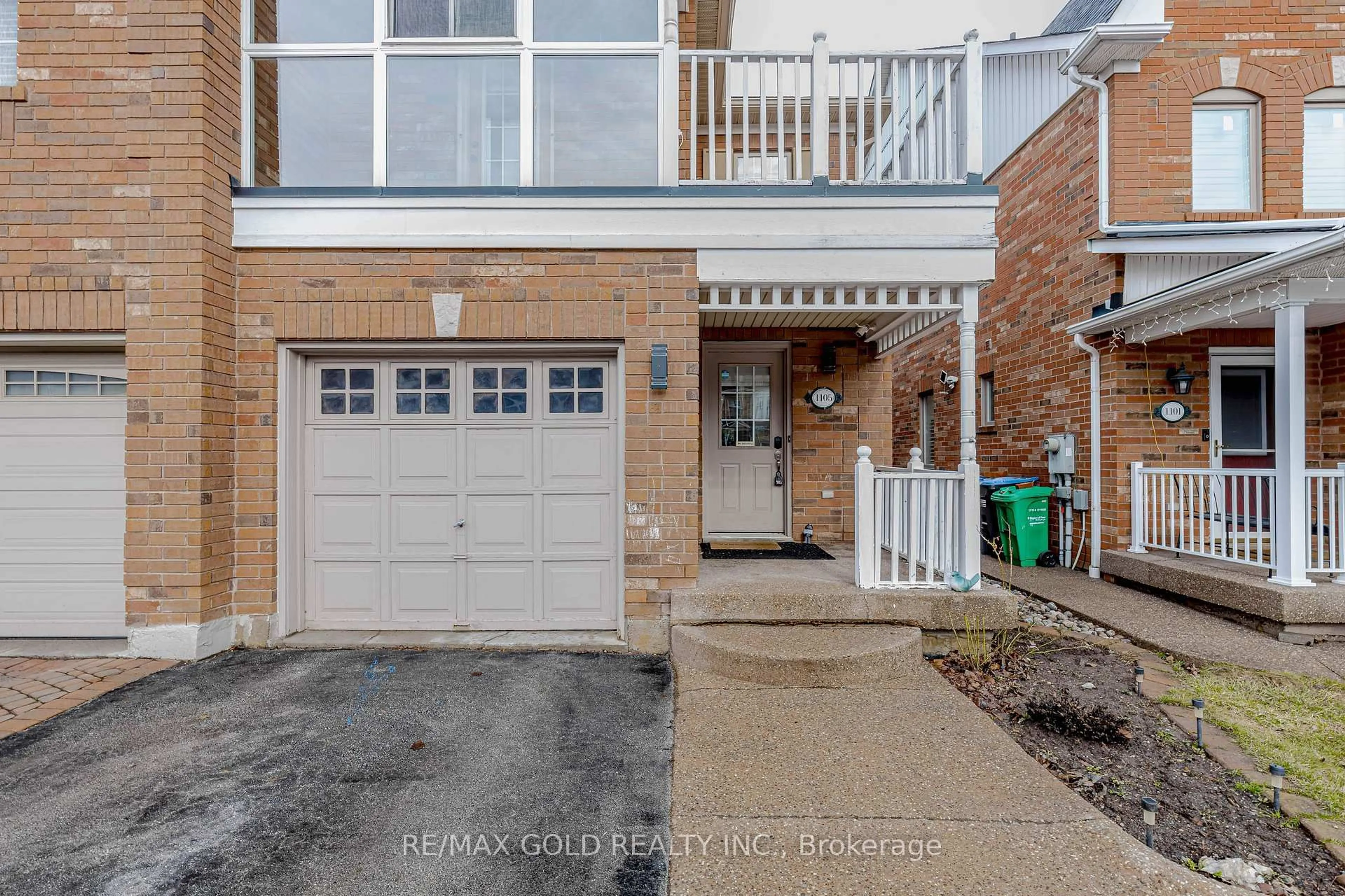 Unknown for 1105 Meadowgrove Crt, Mississauga Ontario L5W 1J2