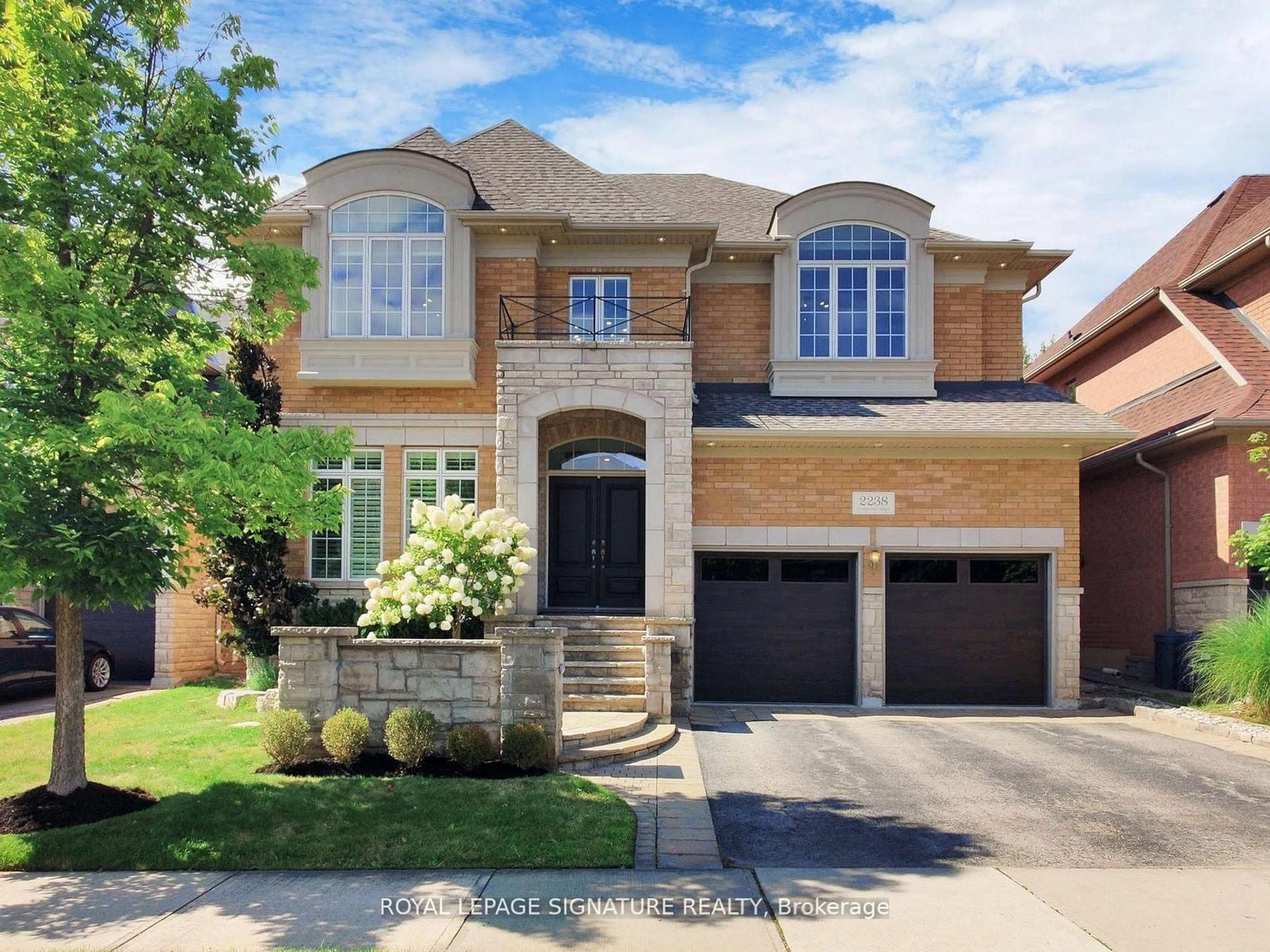 Home with brick exterior material, street for 2238 Lyndhurst Dr, Oakville Ontario L6H 7V4