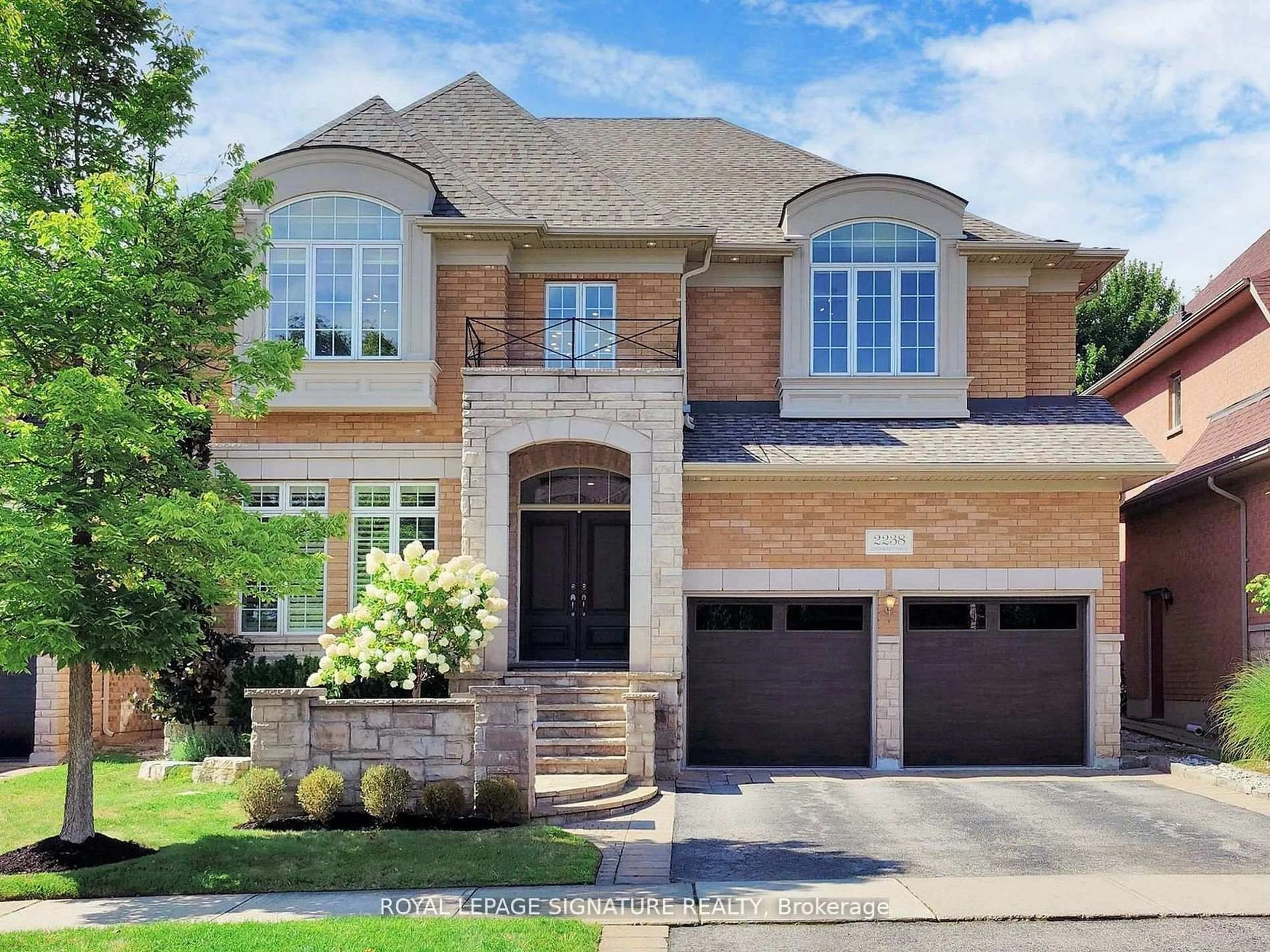 Home with brick exterior material, street for 2238 Lyndhurst Dr, Oakville Ontario L6H 7V4