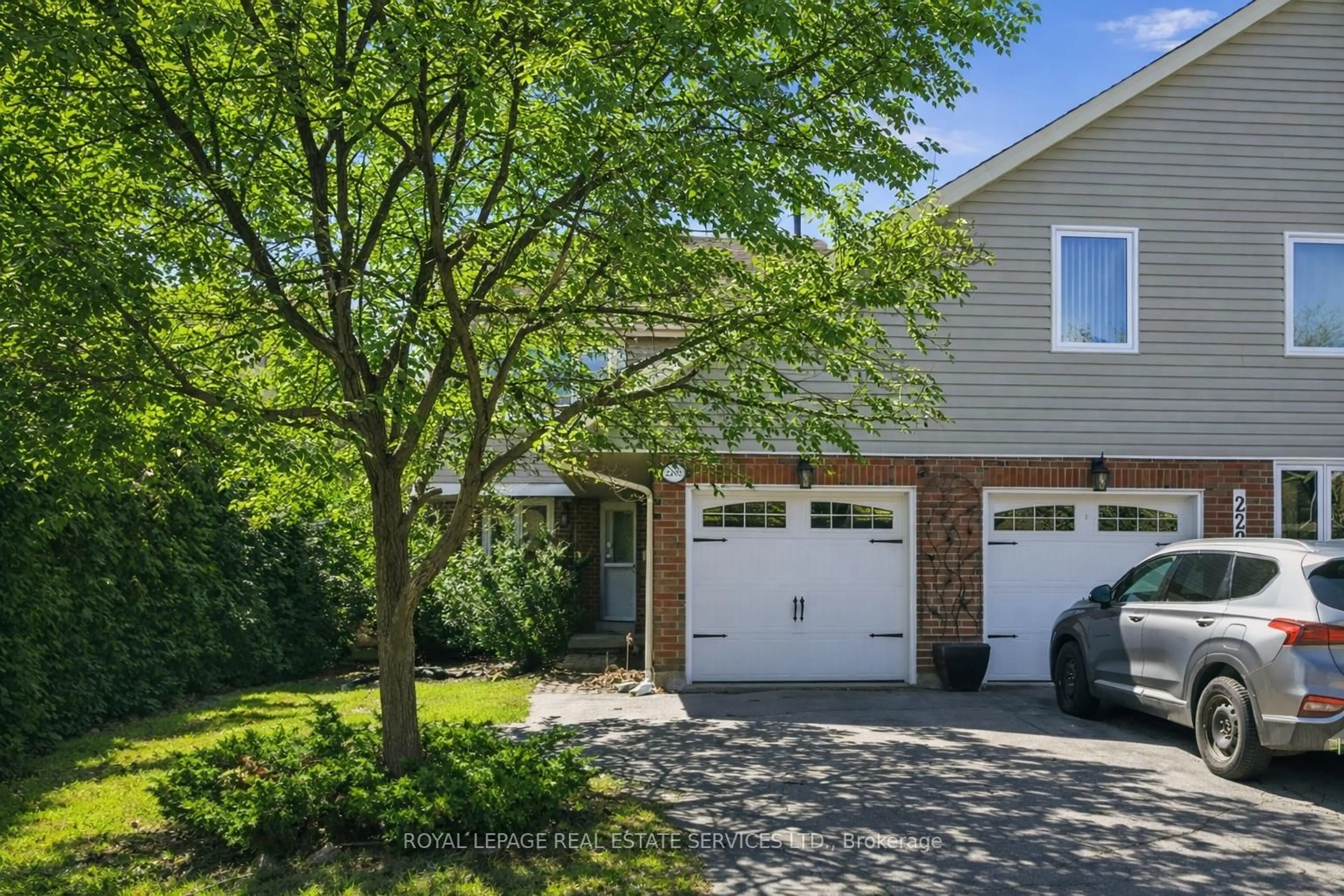 Unknown for 2202 Margot St, Oakville Ontario L6H 3M1