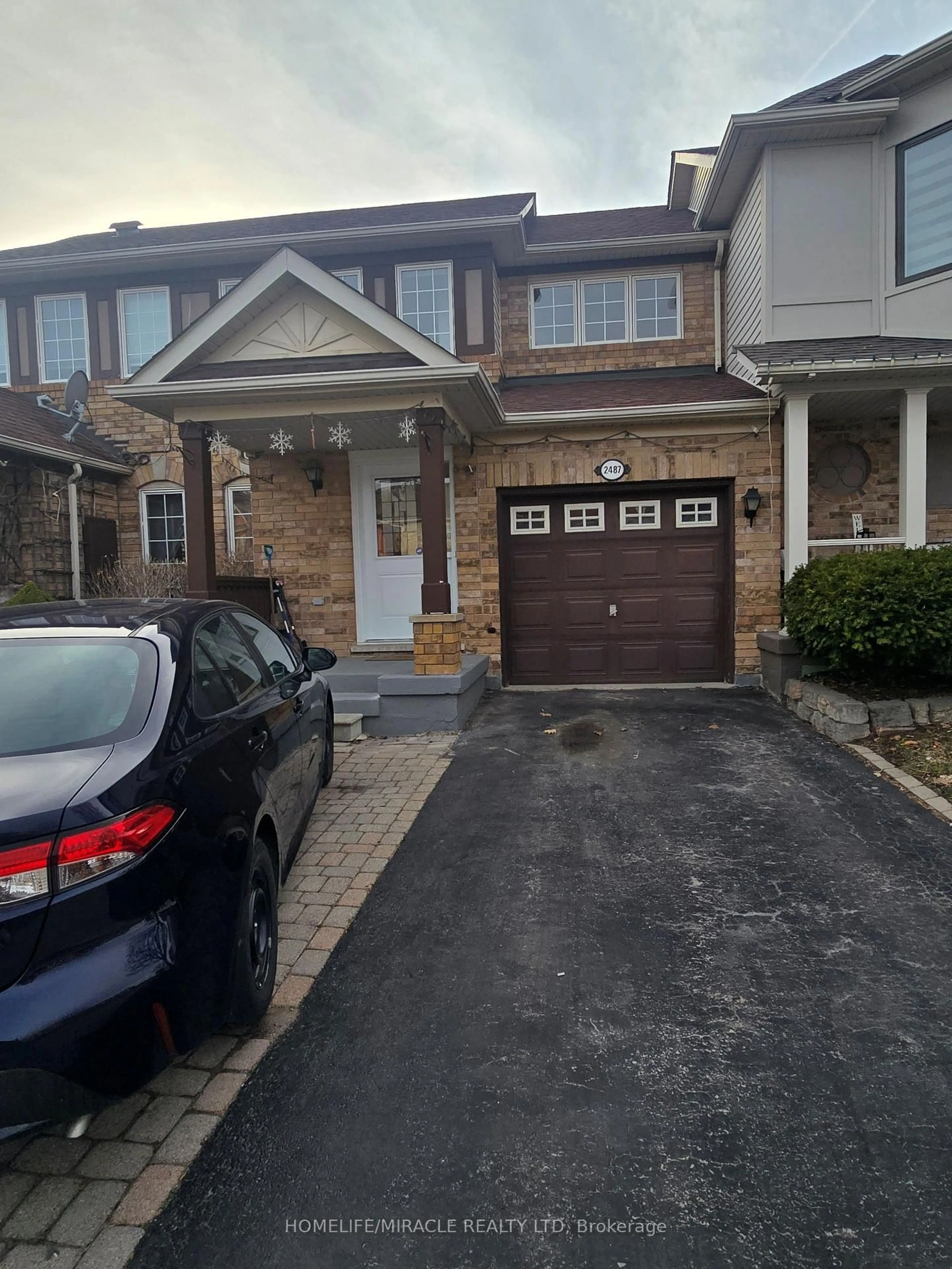 Home with brick exterior material, street for 2487 Appalachain Dr, Oakville Ontario L6M 4S4