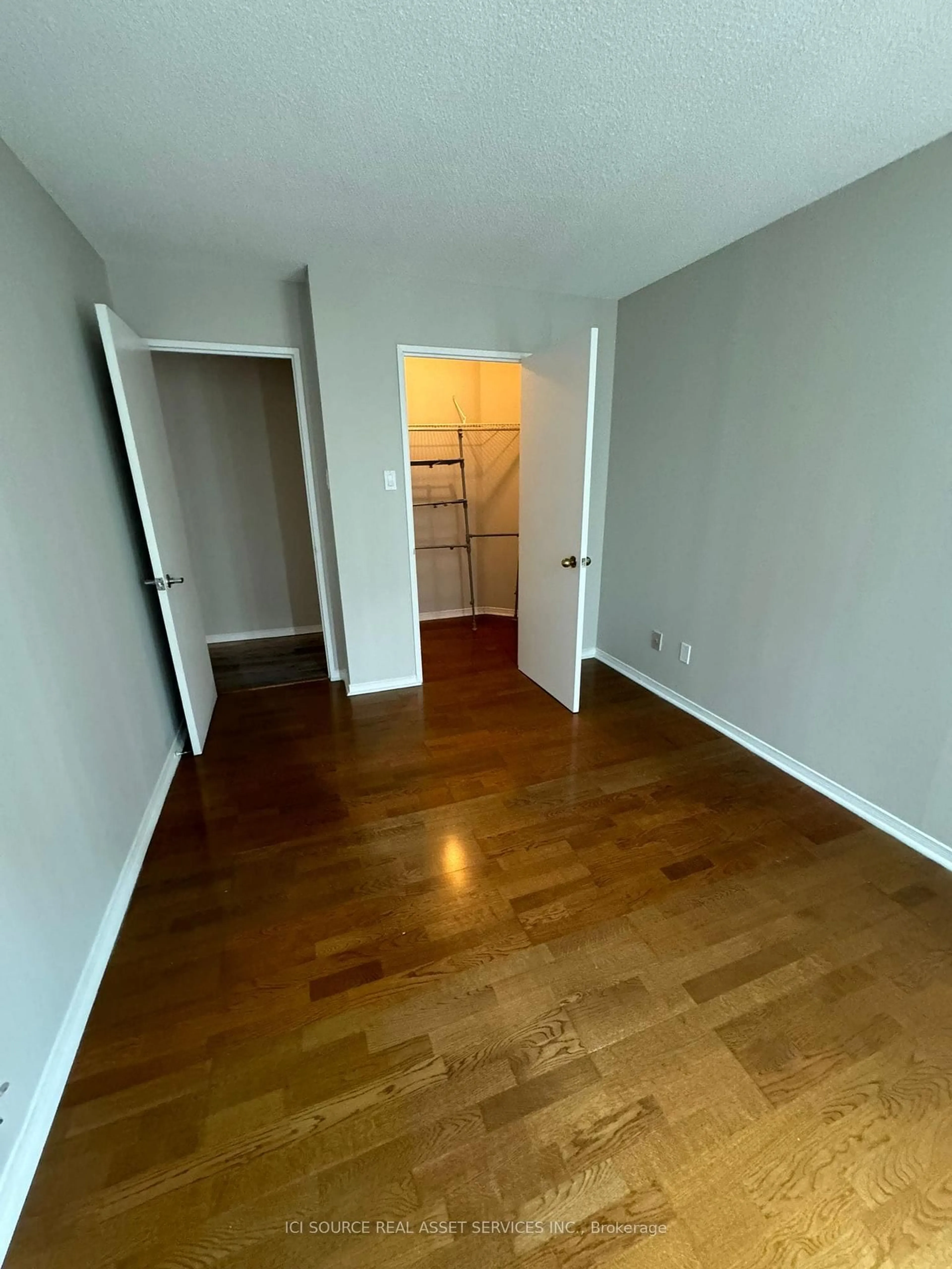 A pic of a room for 115 Hillcrest Ave #610, Mississauga Ontario L5B 3Y9