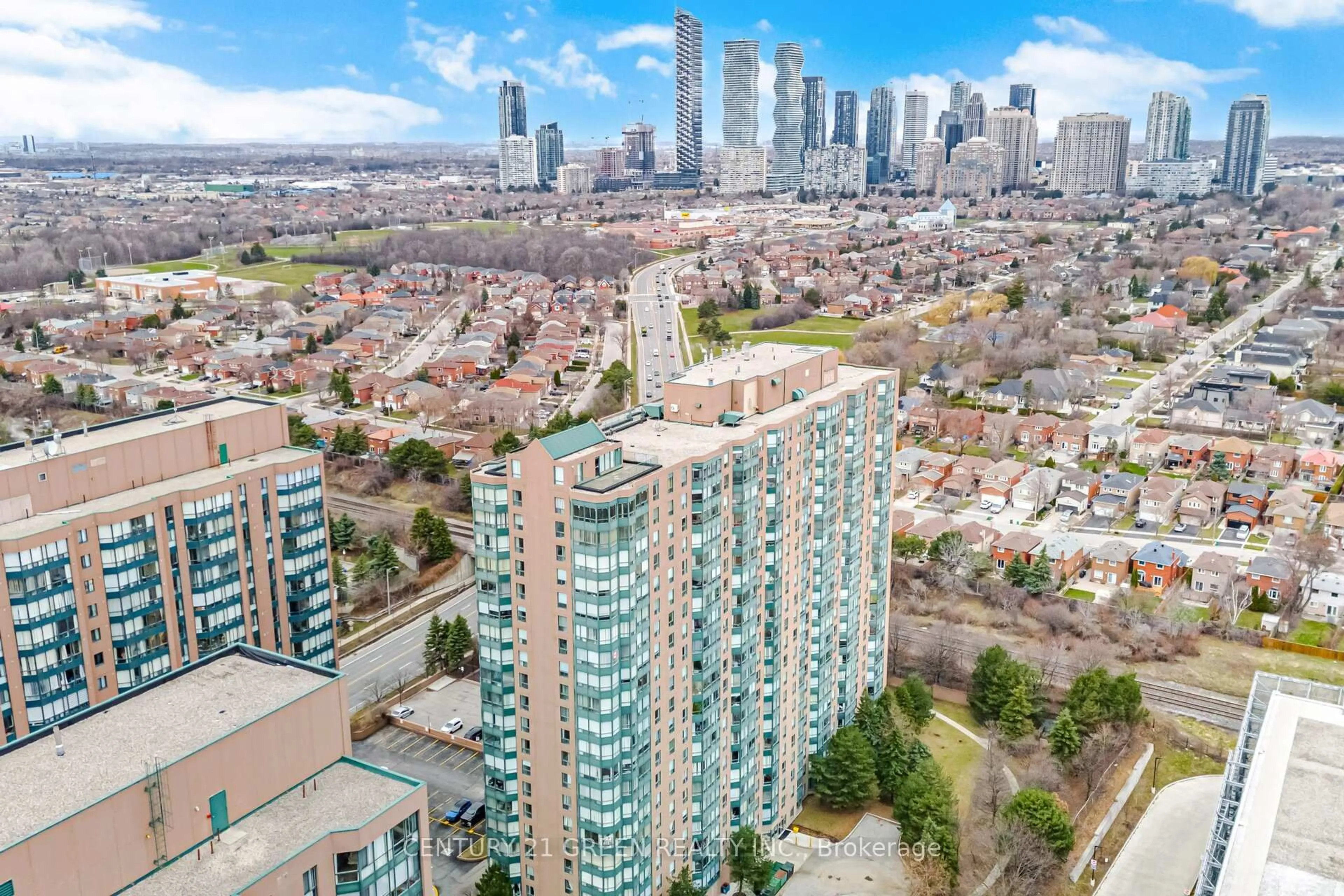 A pic from outside/outdoor area/front of a property/back of a property/a pic from drone, city buildings view from balcony for 135 Hillcrest Ave #203, Mississauga Ontario L5B 4B1