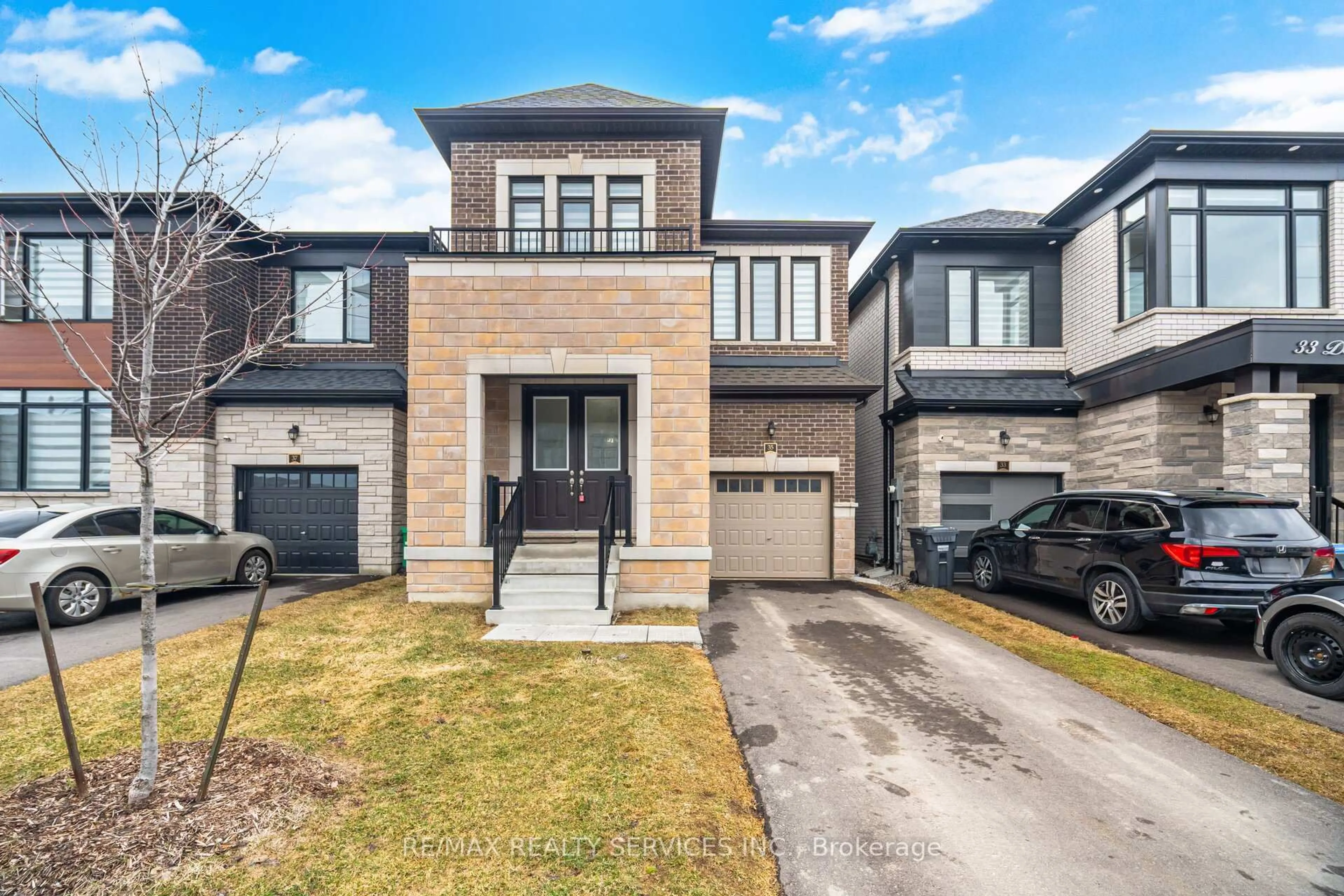 Home with brick exterior material, street for 35 Del Grappa St, Caledon Ontario L7C 1J6
