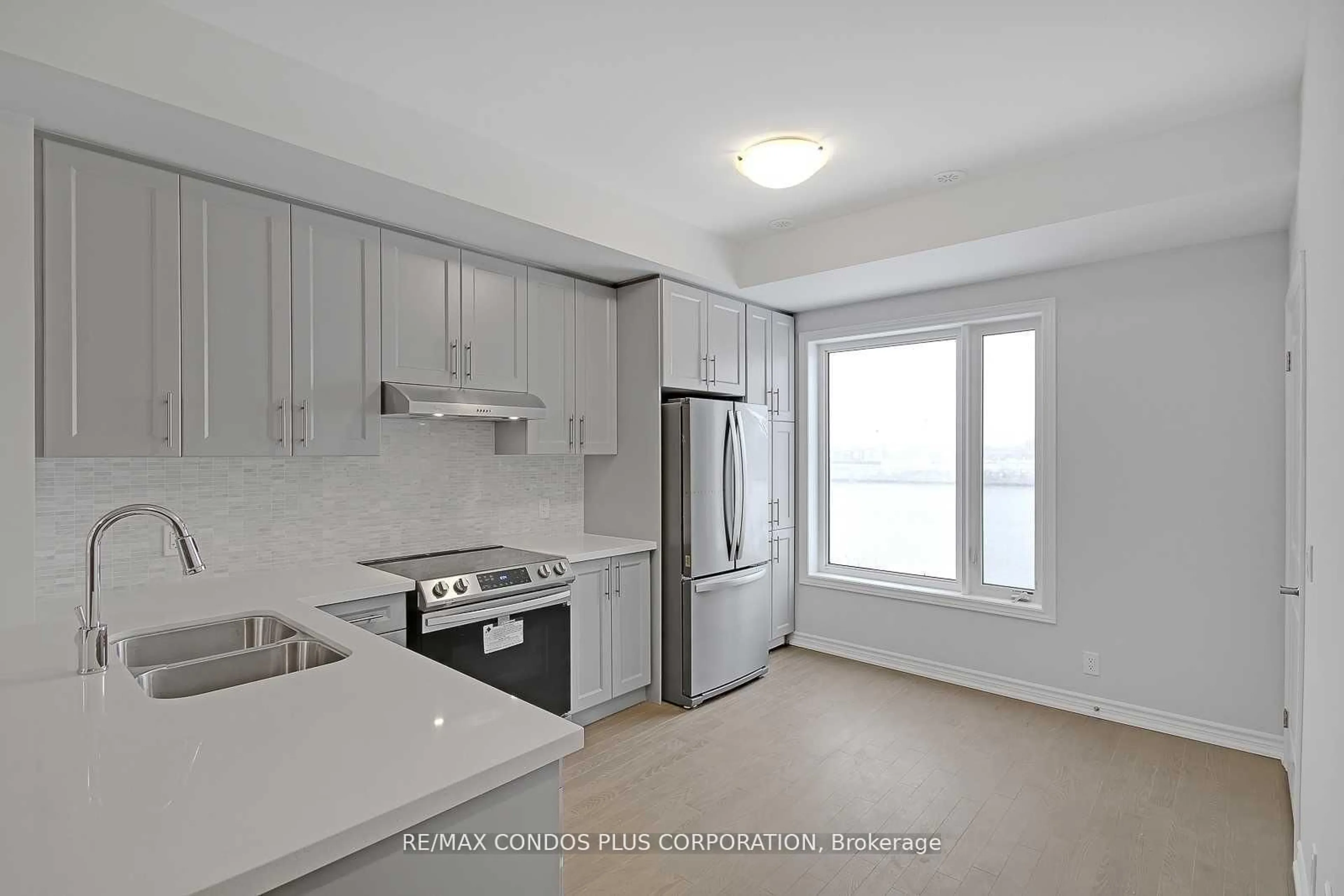 Standard kitchen, unknown for 348 Wheat Boom Dr #20, Oakville Ontario L6H 3Y6