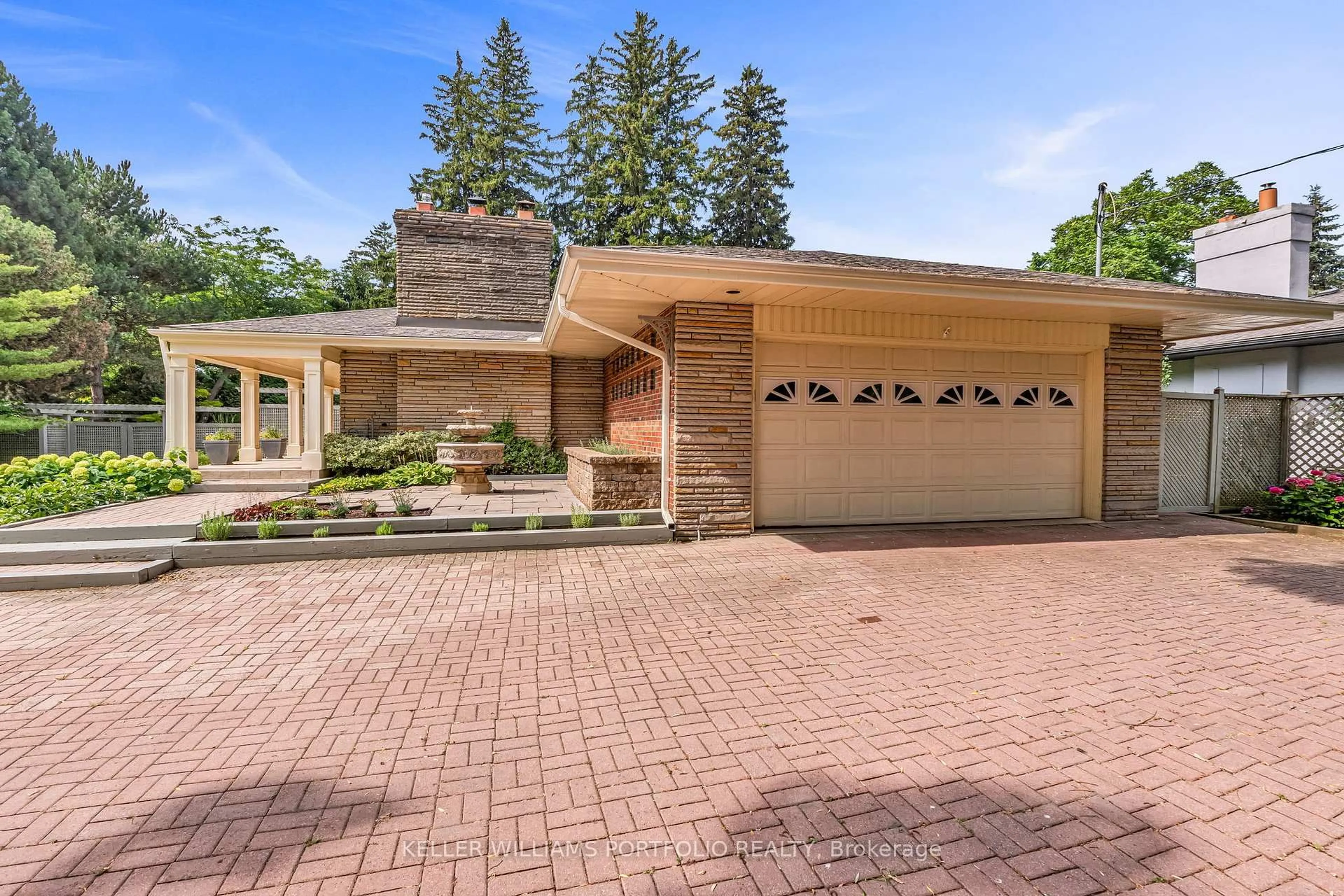 Home with brick exterior material, street for 1123 Lakeshore Rd, Oakville Ontario L6J 1K9