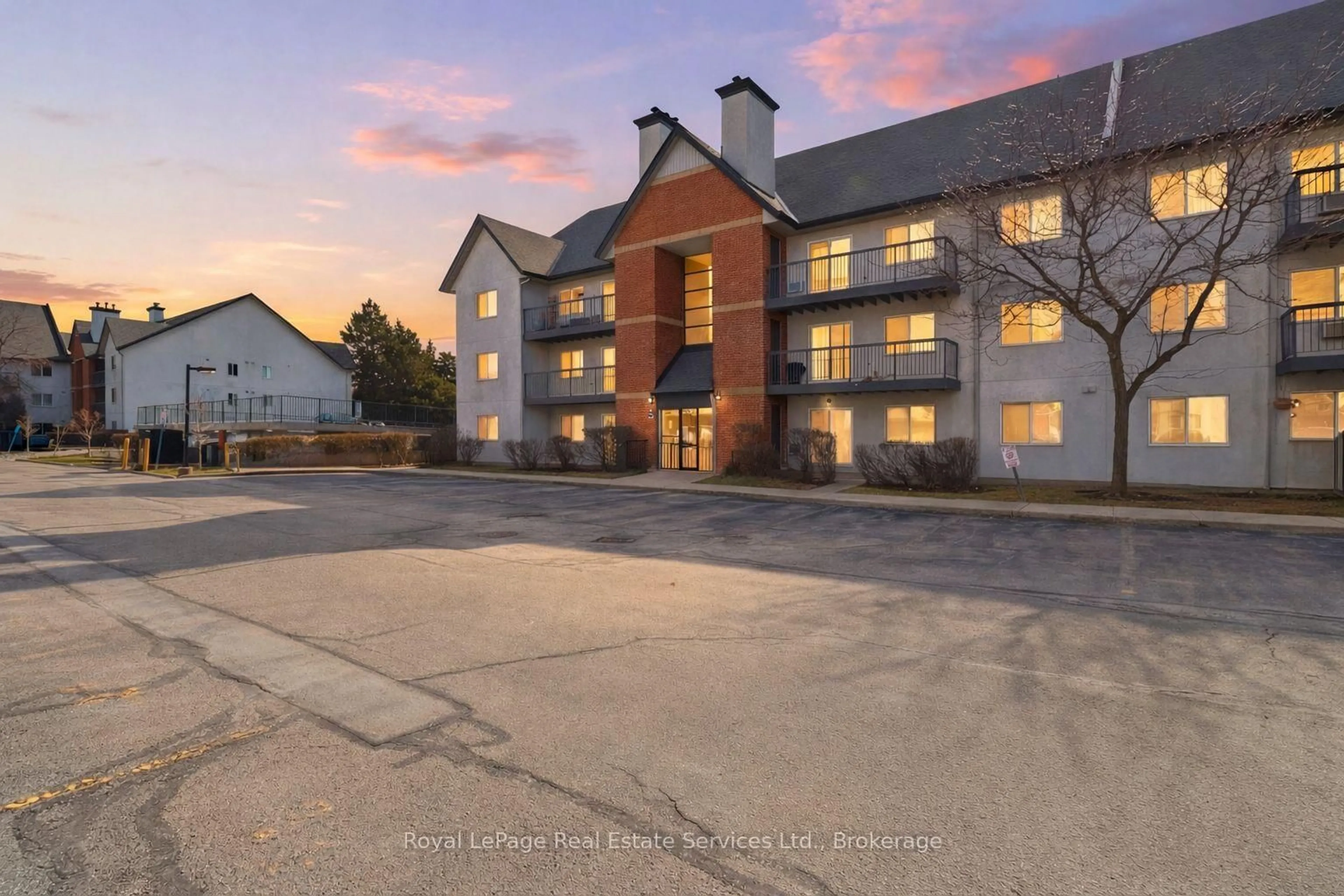 Unknown for 1450 Glen Abbey Gate #921, Oakville Ontario L6M 2V7